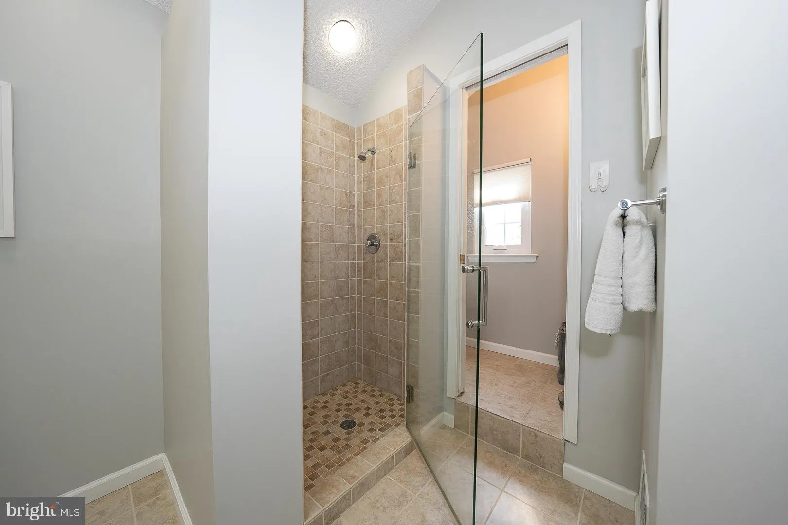 Chesterbrook, Pennsylvania 19087, United States, 3 Bedrooms Bedrooms, ,4 BathroomsBathrooms,Residential,Pending,117736