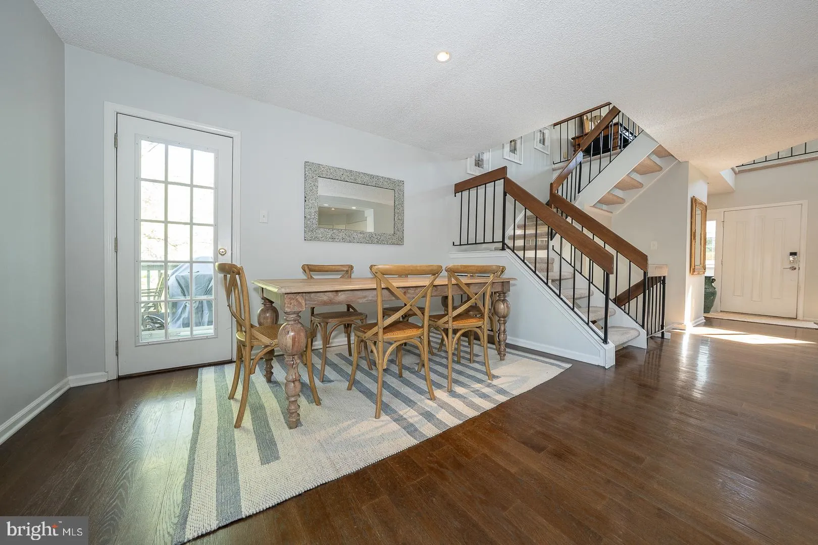 Chesterbrook, Pennsylvania 19087, United States, 3 Bedrooms Bedrooms, ,4 BathroomsBathrooms,Residential,Pending,117736