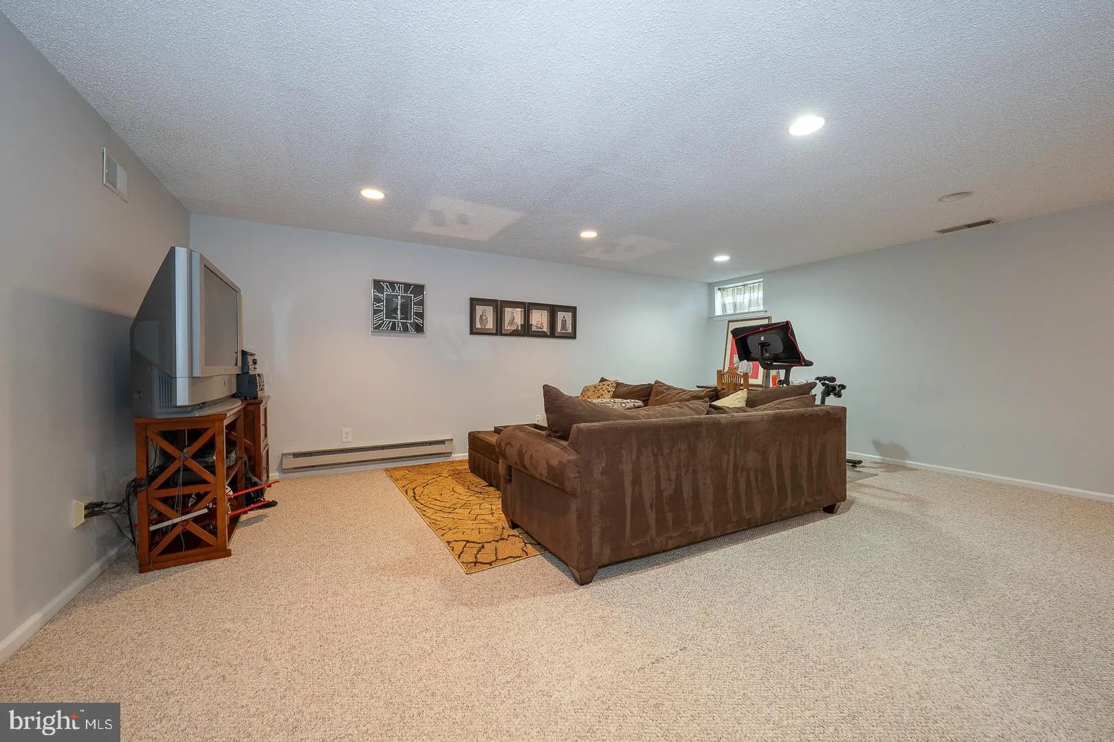 Chesterbrook, Pennsylvania 19087, United States, 3 Bedrooms Bedrooms, ,4 BathroomsBathrooms,Residential,Pending,117736