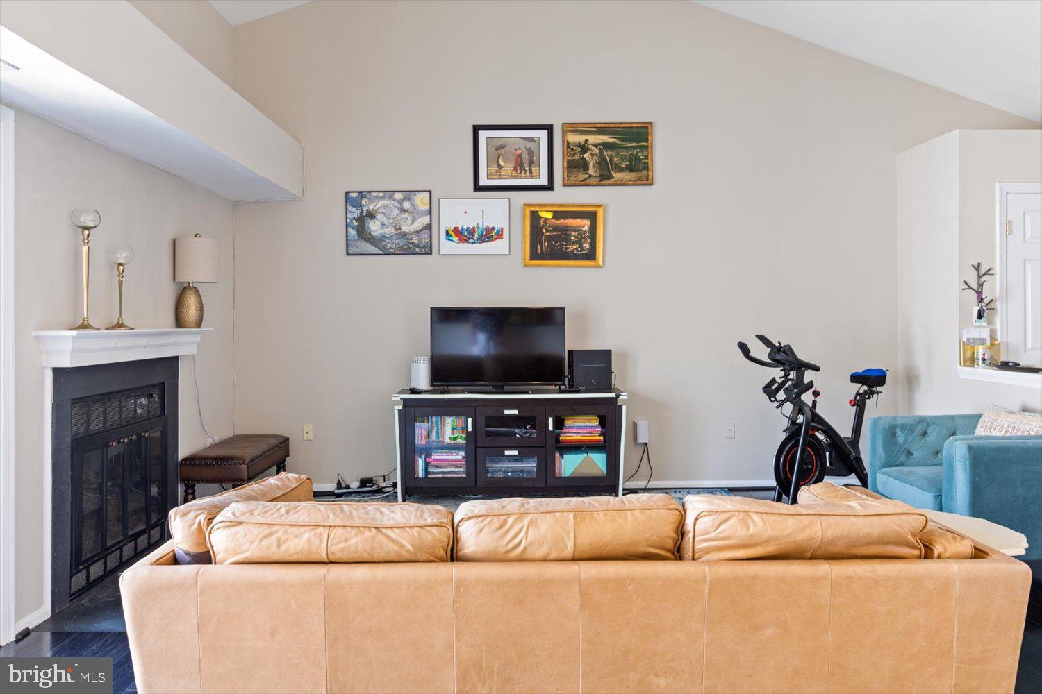 HEATHERLEA - Residential Lease