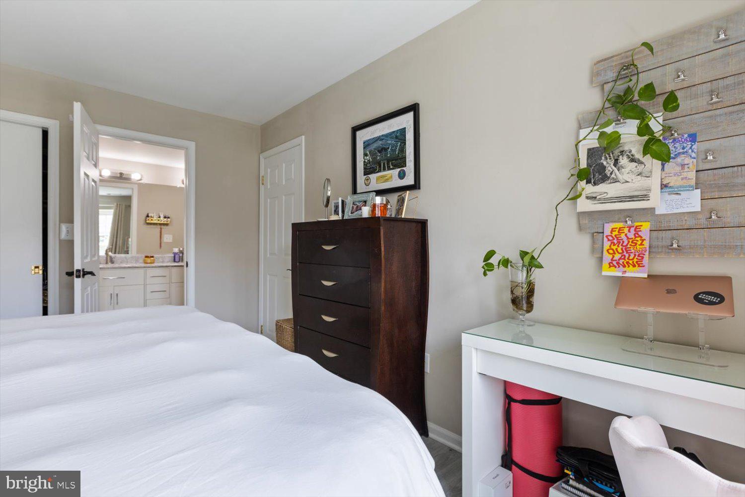 HEATHERLEA - Residential Lease