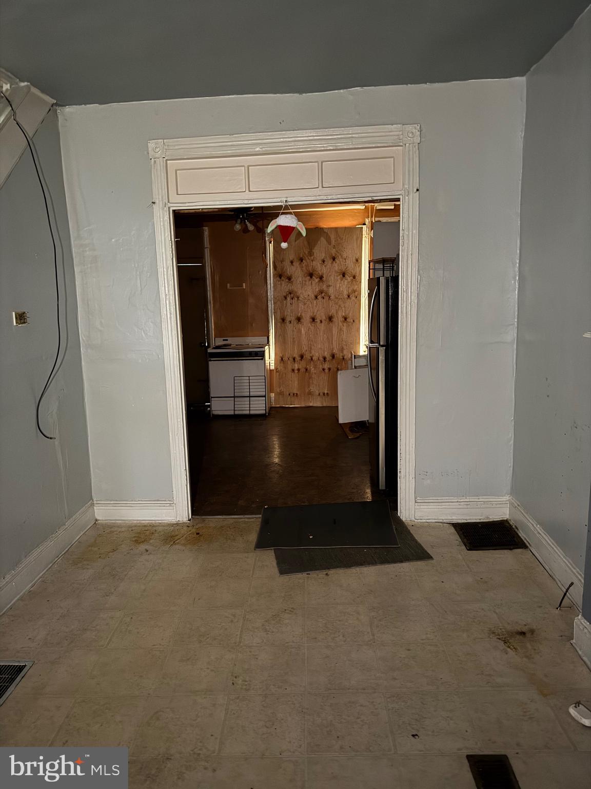 BROADWAY EAST - Residential