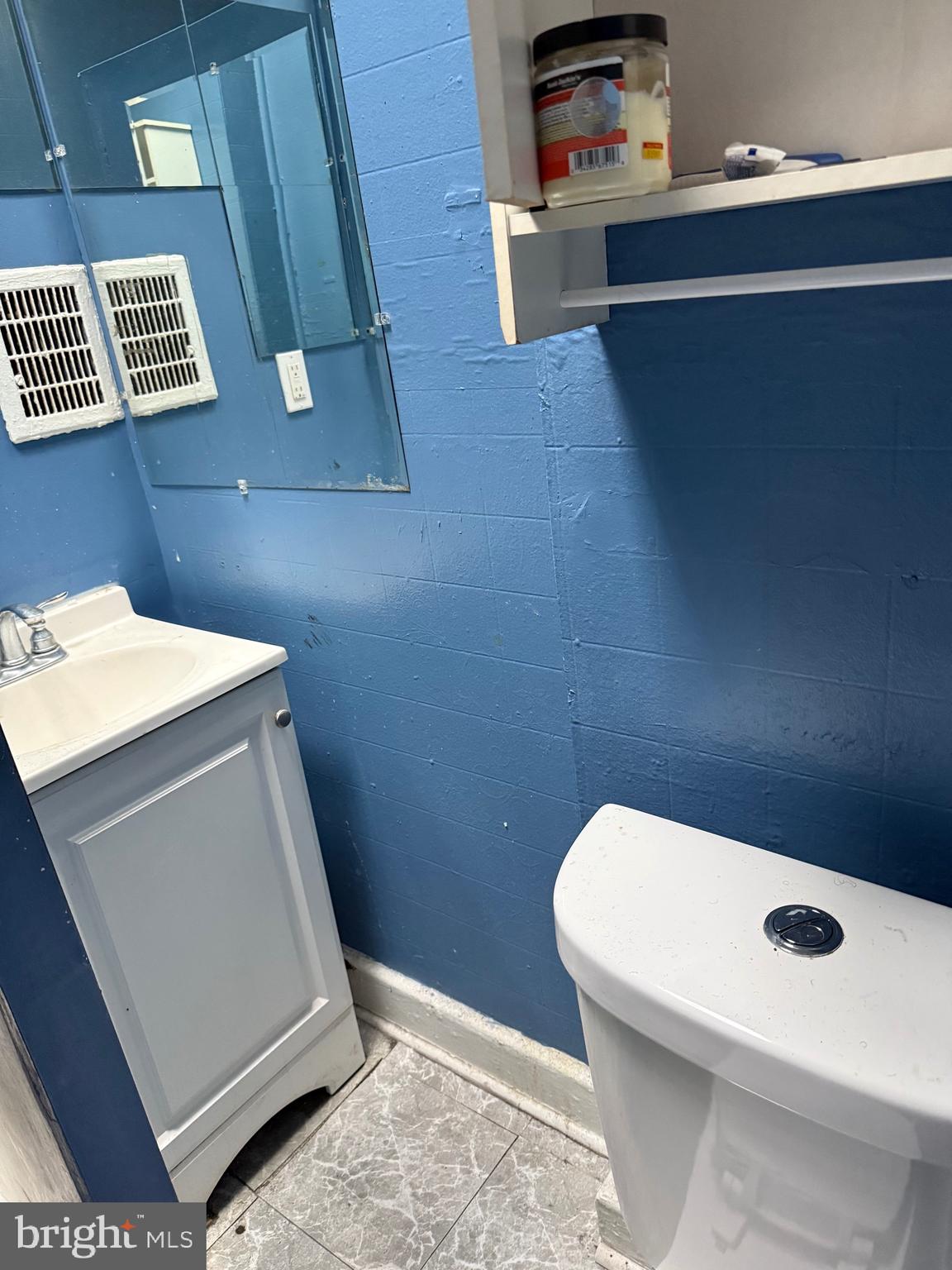 BROADWAY EAST - Residential