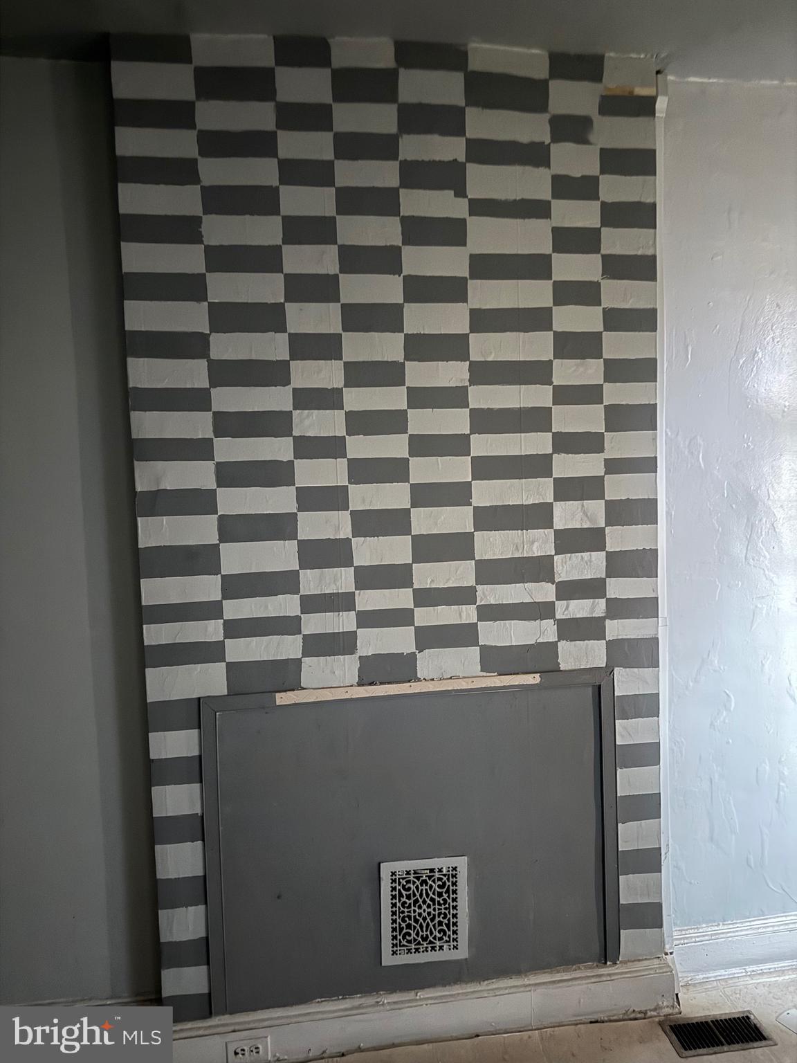 BROADWAY EAST - Residential