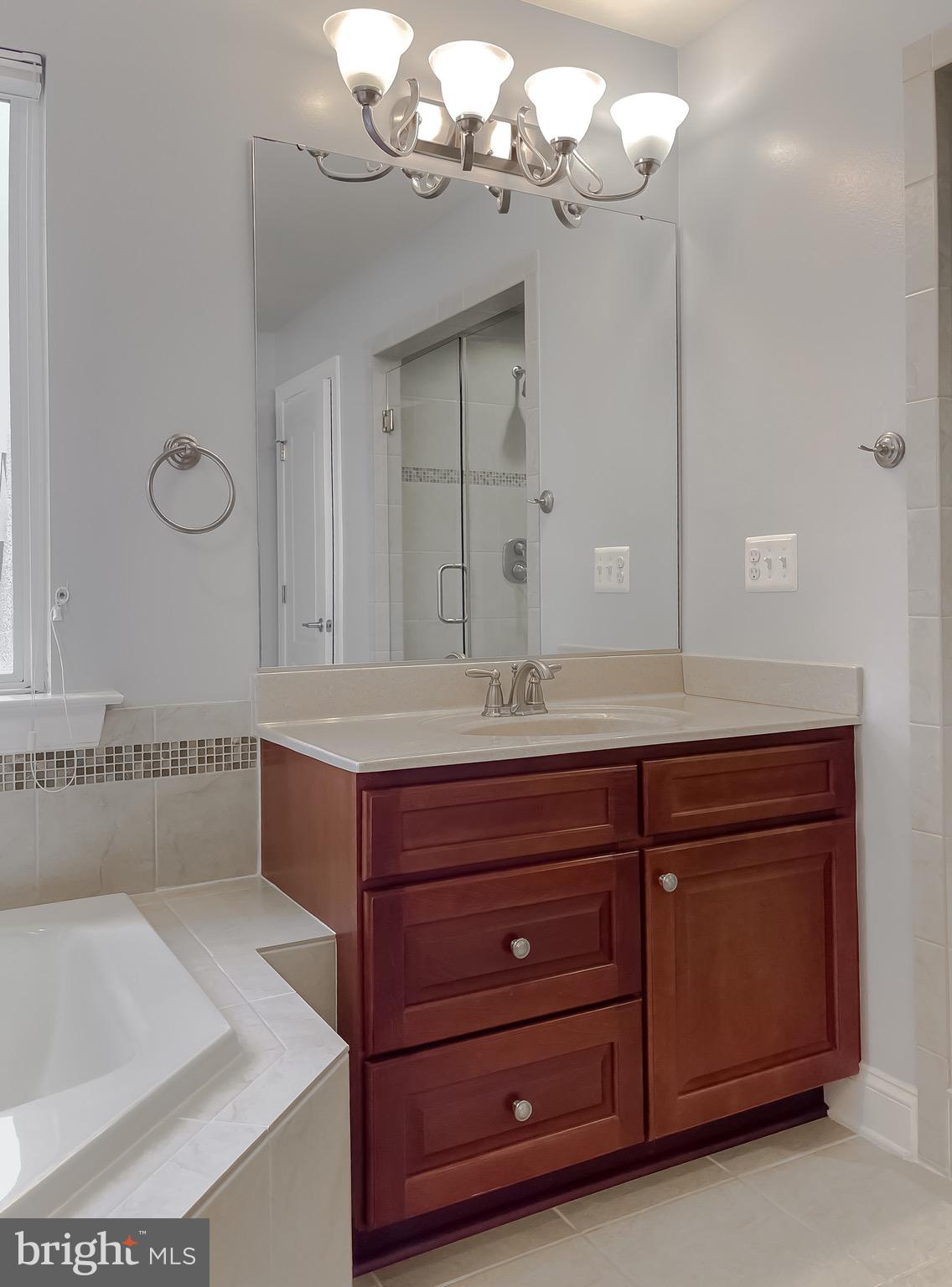 LEONARDS GRANT - Residential