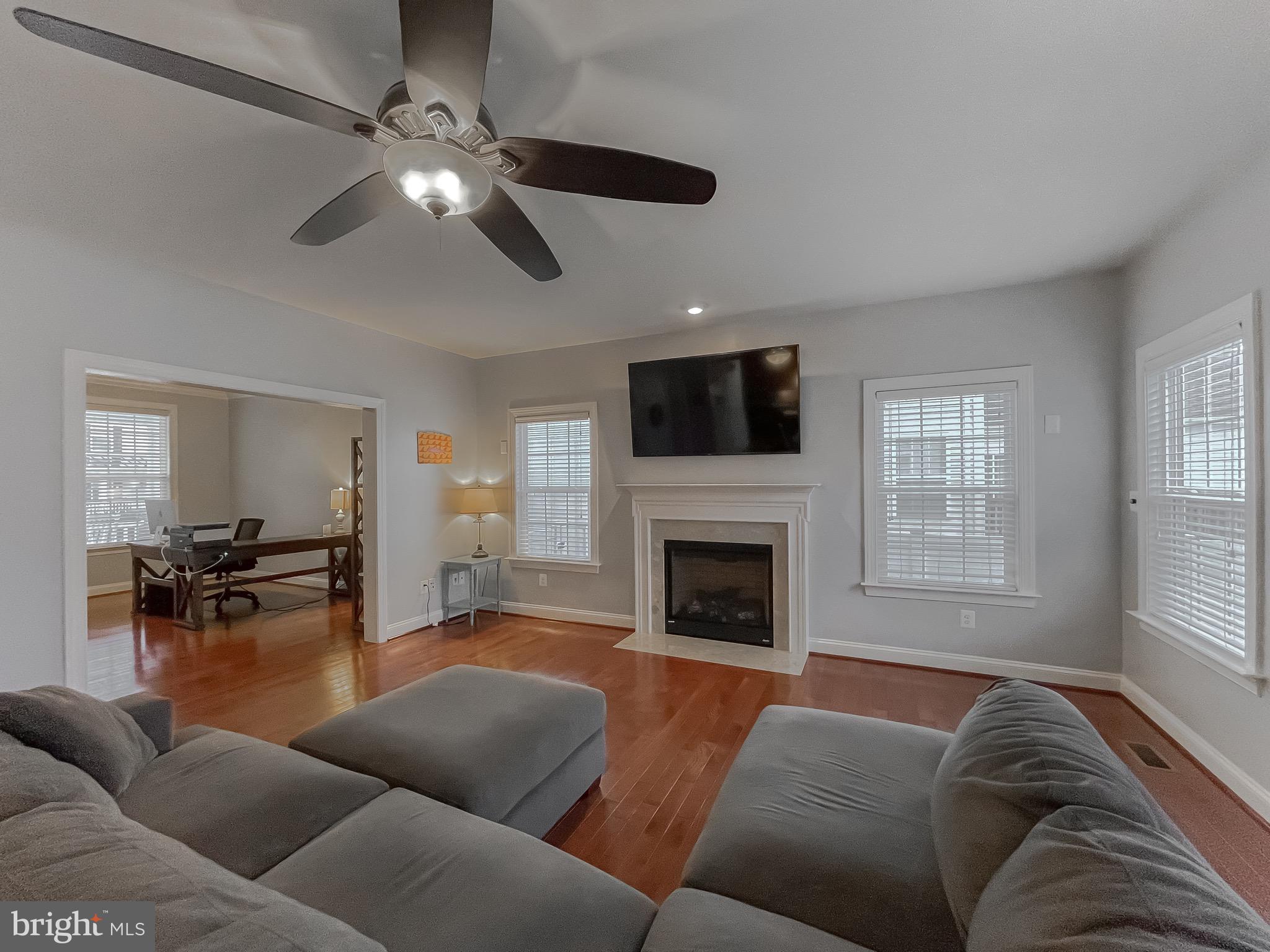 LEONARDS GRANT - Residential