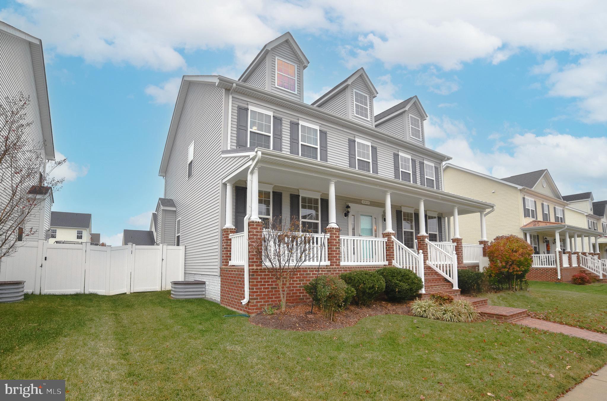 LEONARDS GRANT - Residential