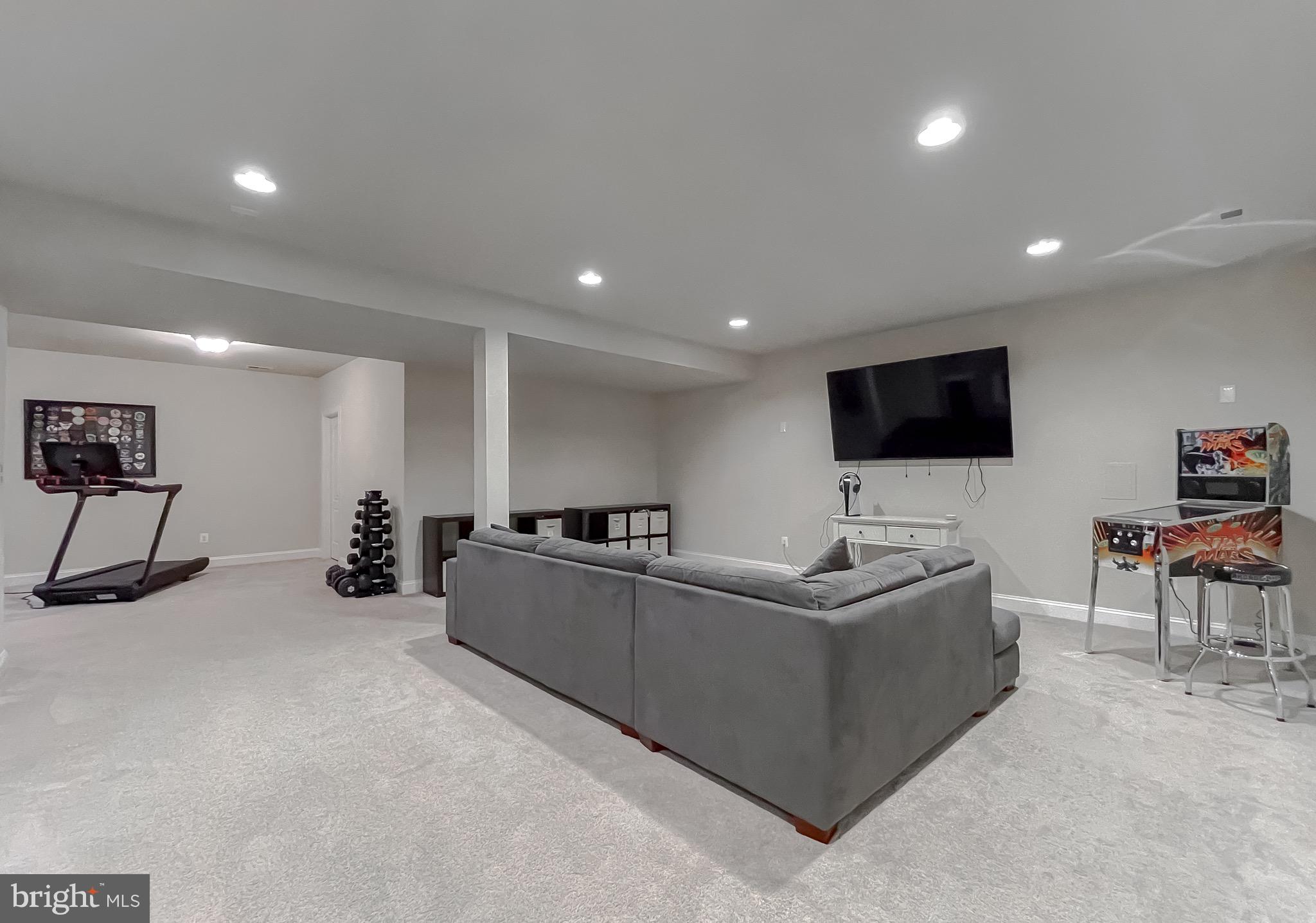 LEONARDS GRANT - Residential