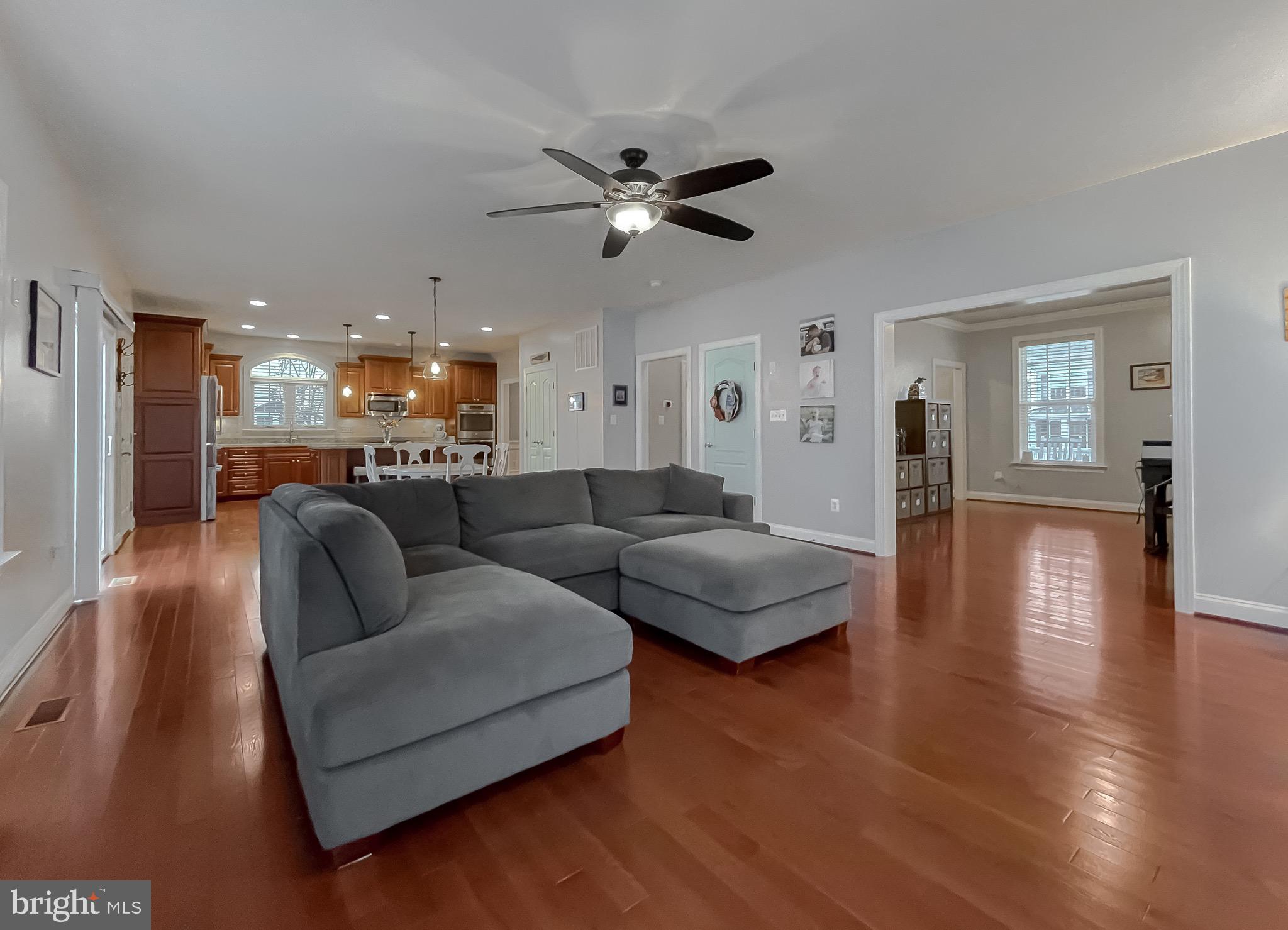 LEONARDS GRANT - Residential