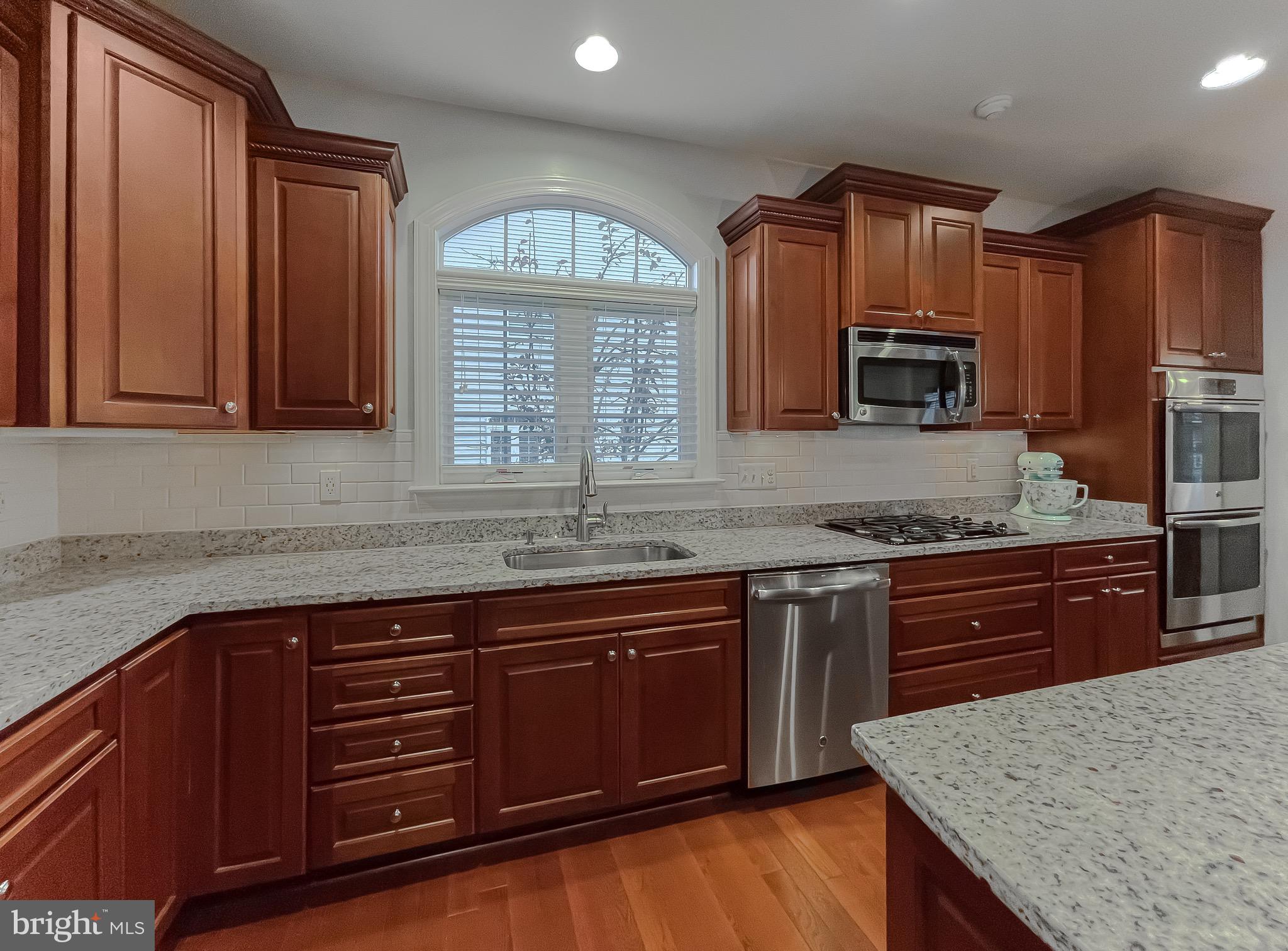 LEONARDS GRANT - Residential