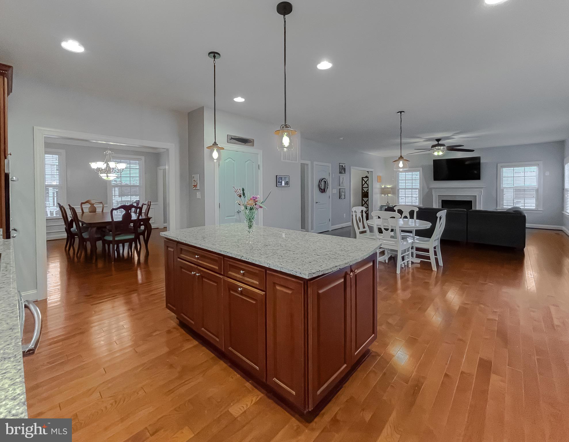 LEONARDS GRANT - Residential