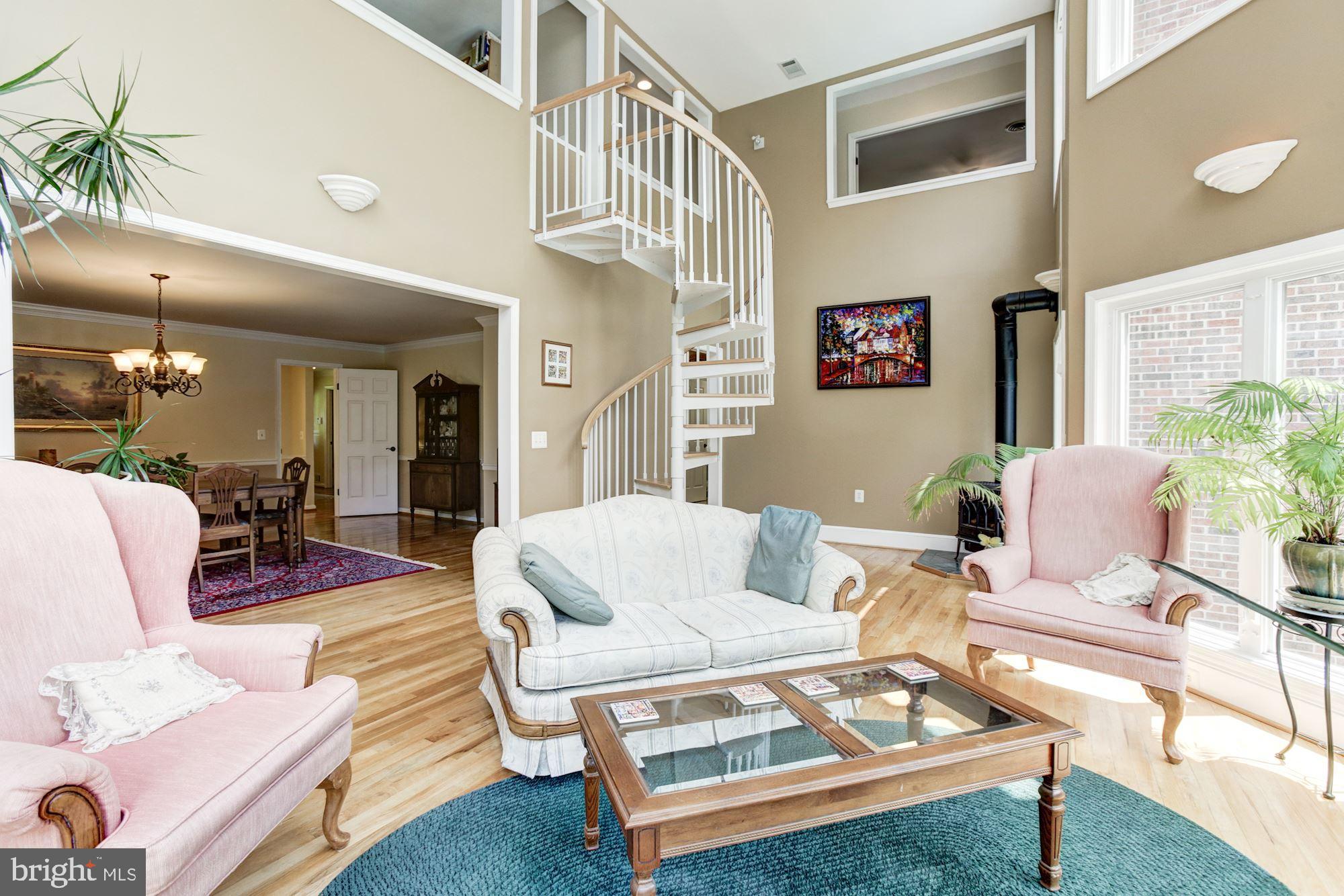 KALMIA FARMS - Residential