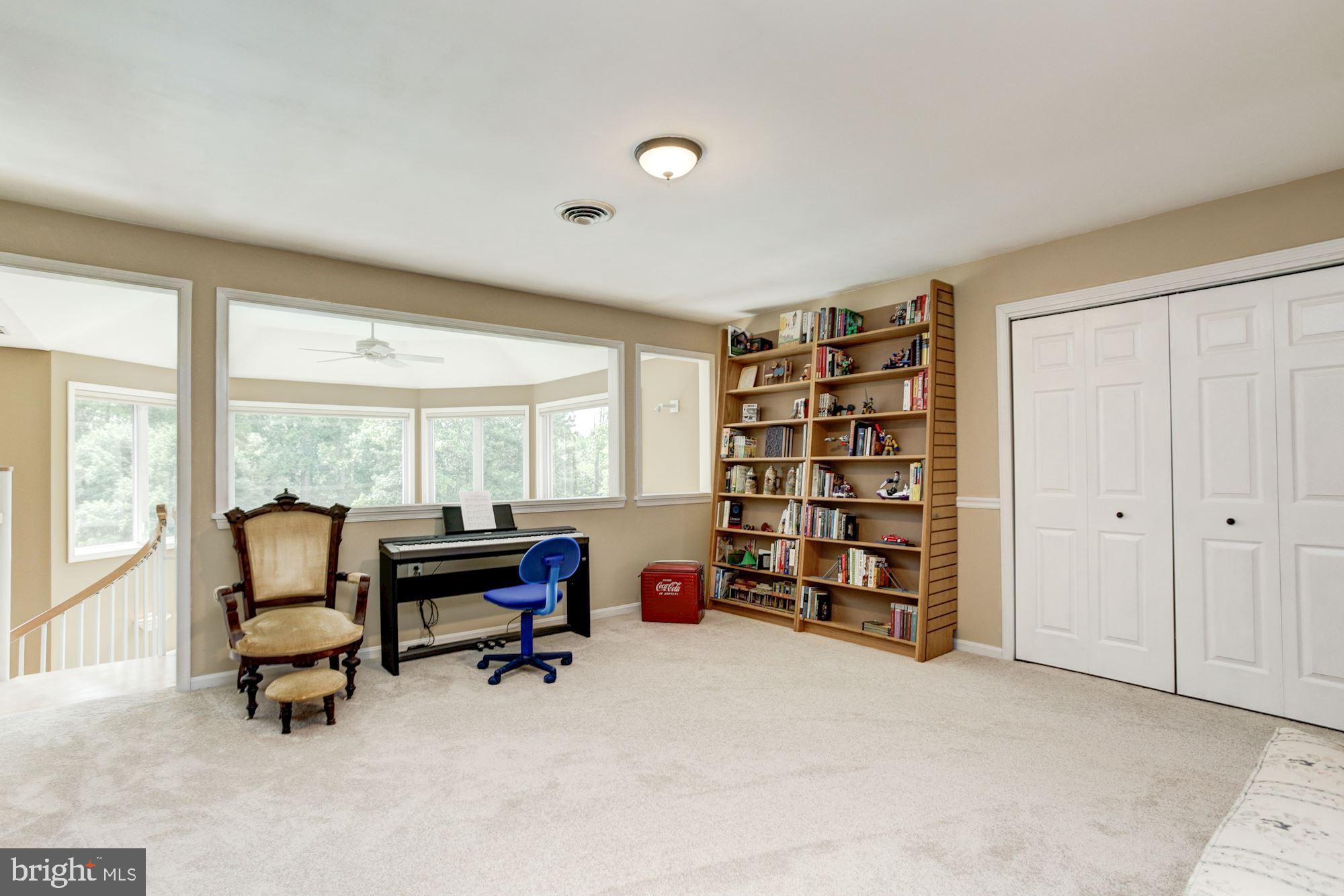 KALMIA FARMS - Residential