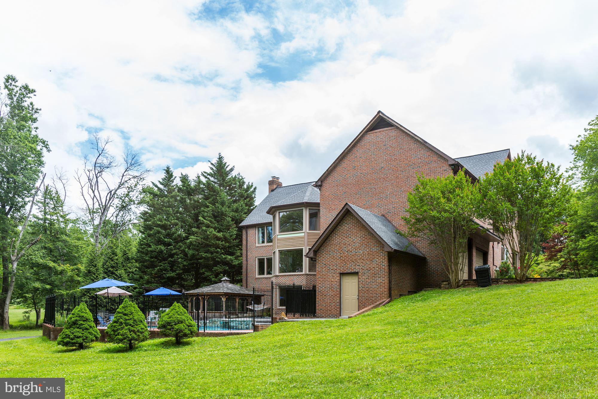 KALMIA FARMS - Residential