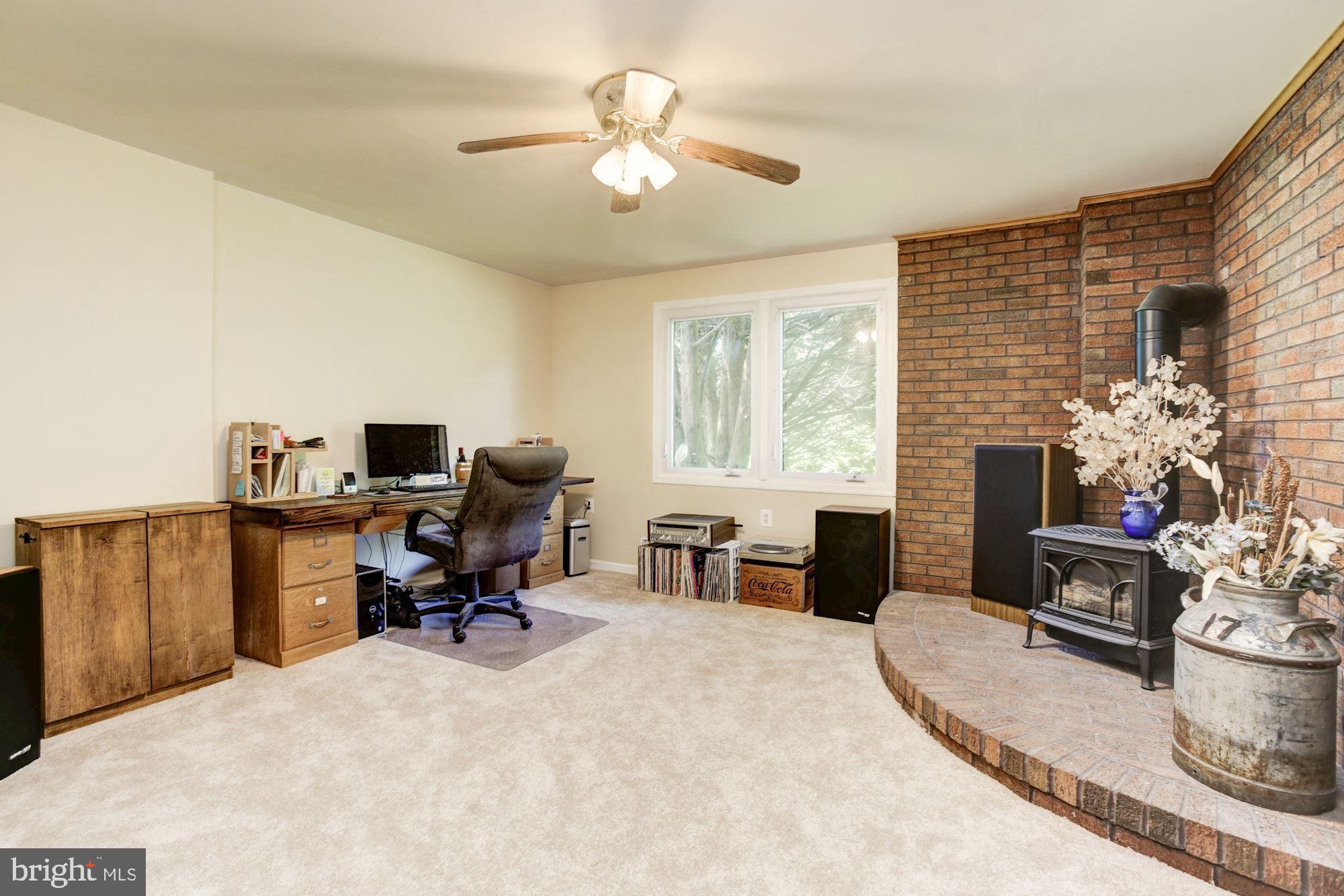 KALMIA FARMS - Residential