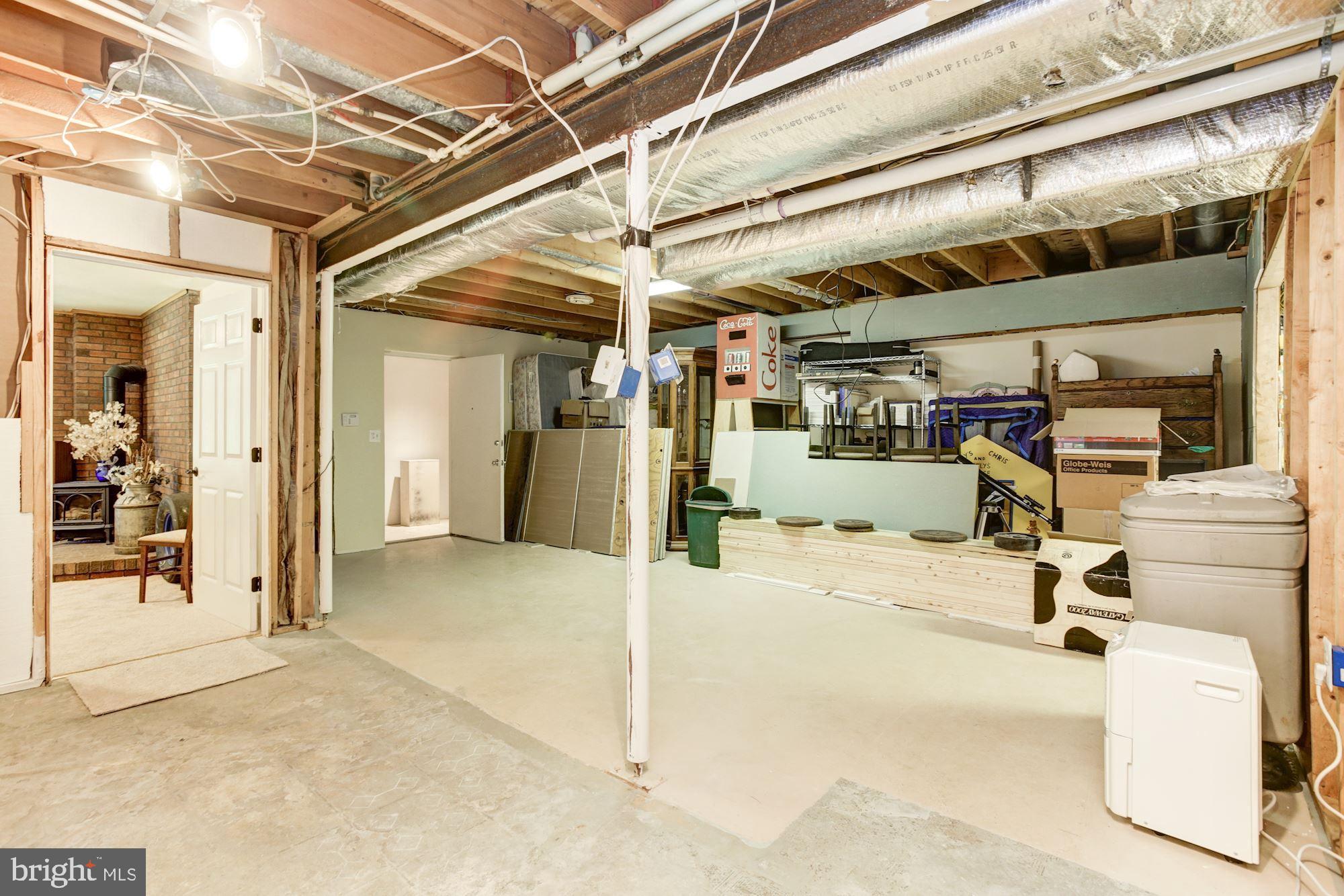 KALMIA FARMS - Residential