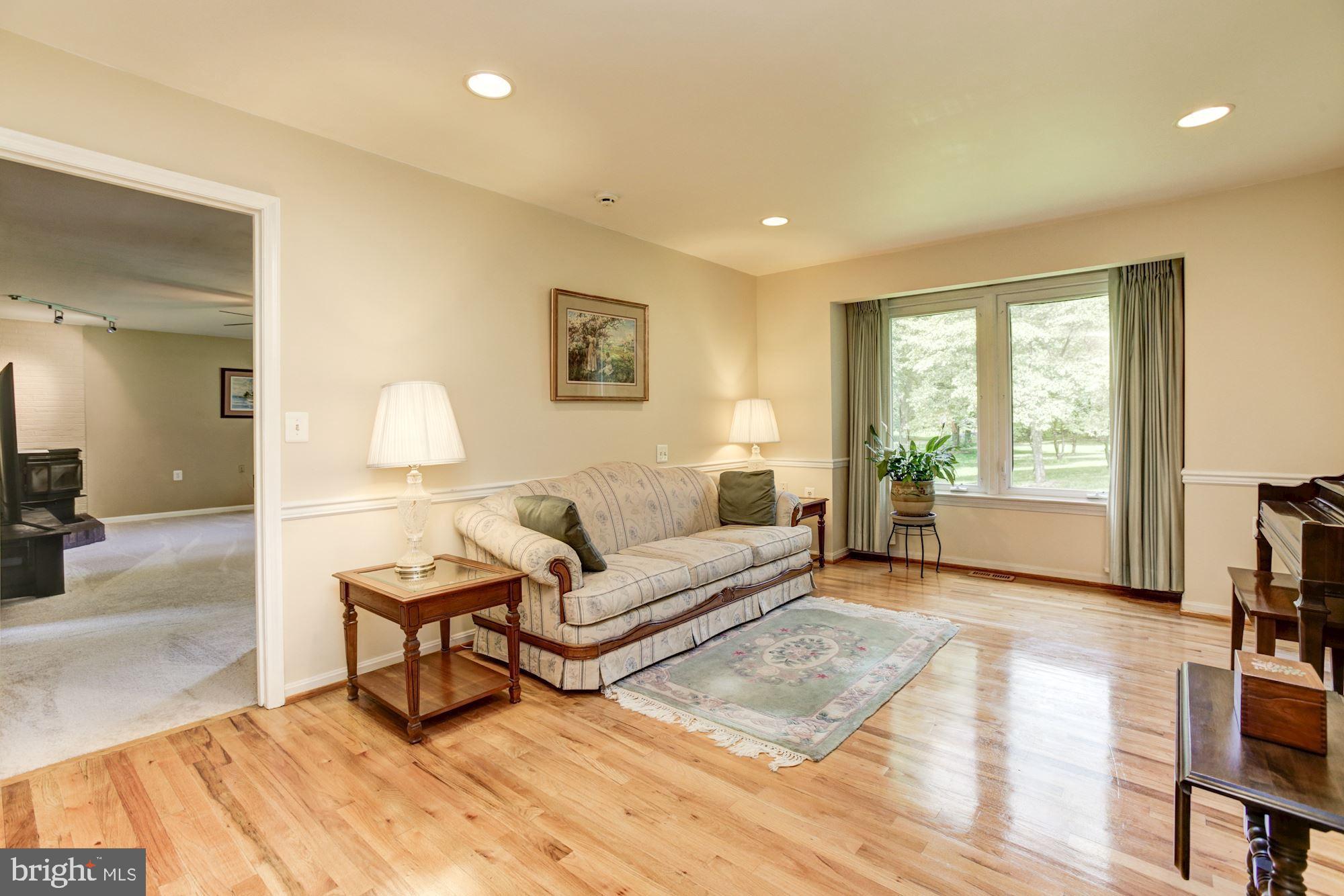 KALMIA FARMS - Residential