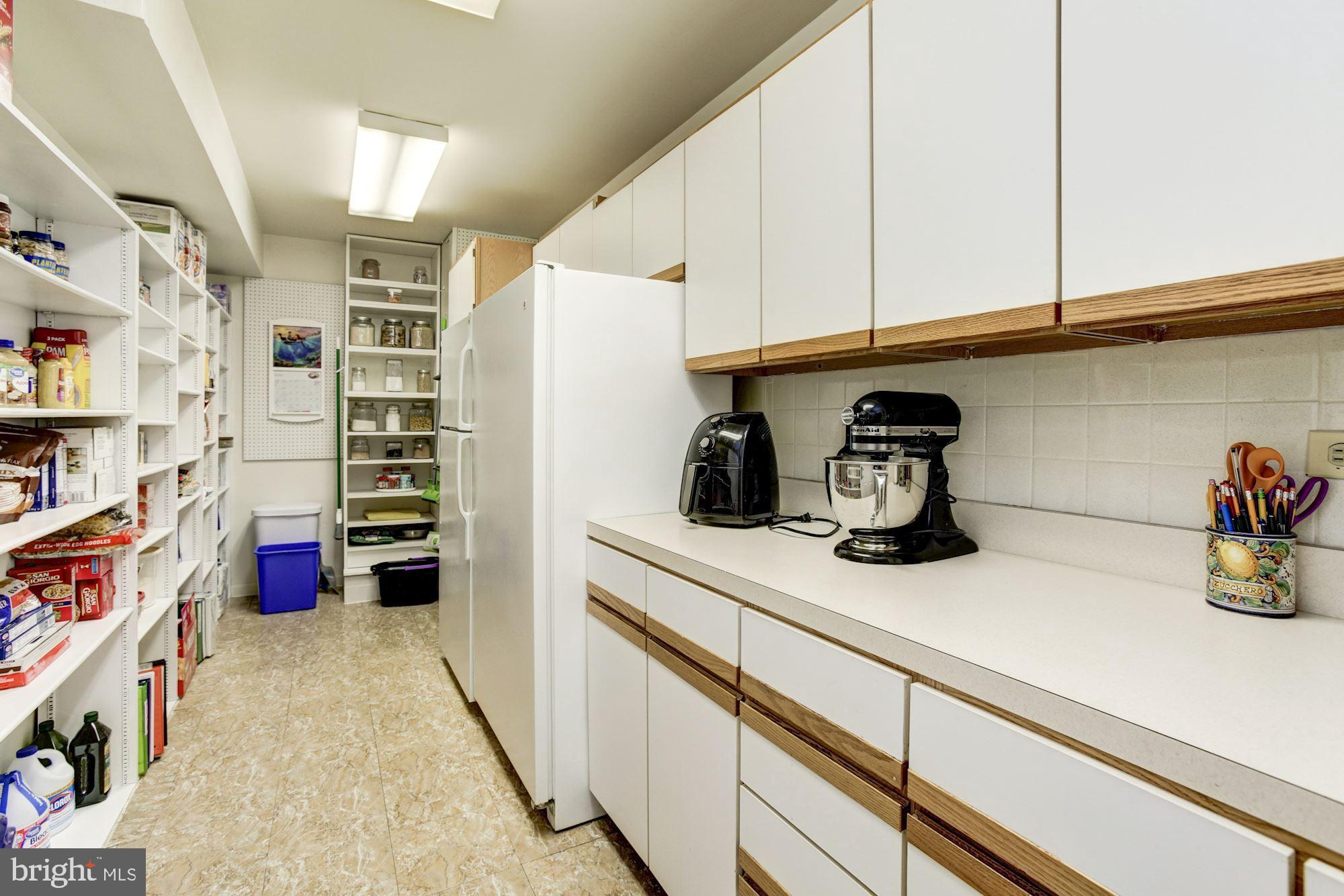 KALMIA FARMS - Residential