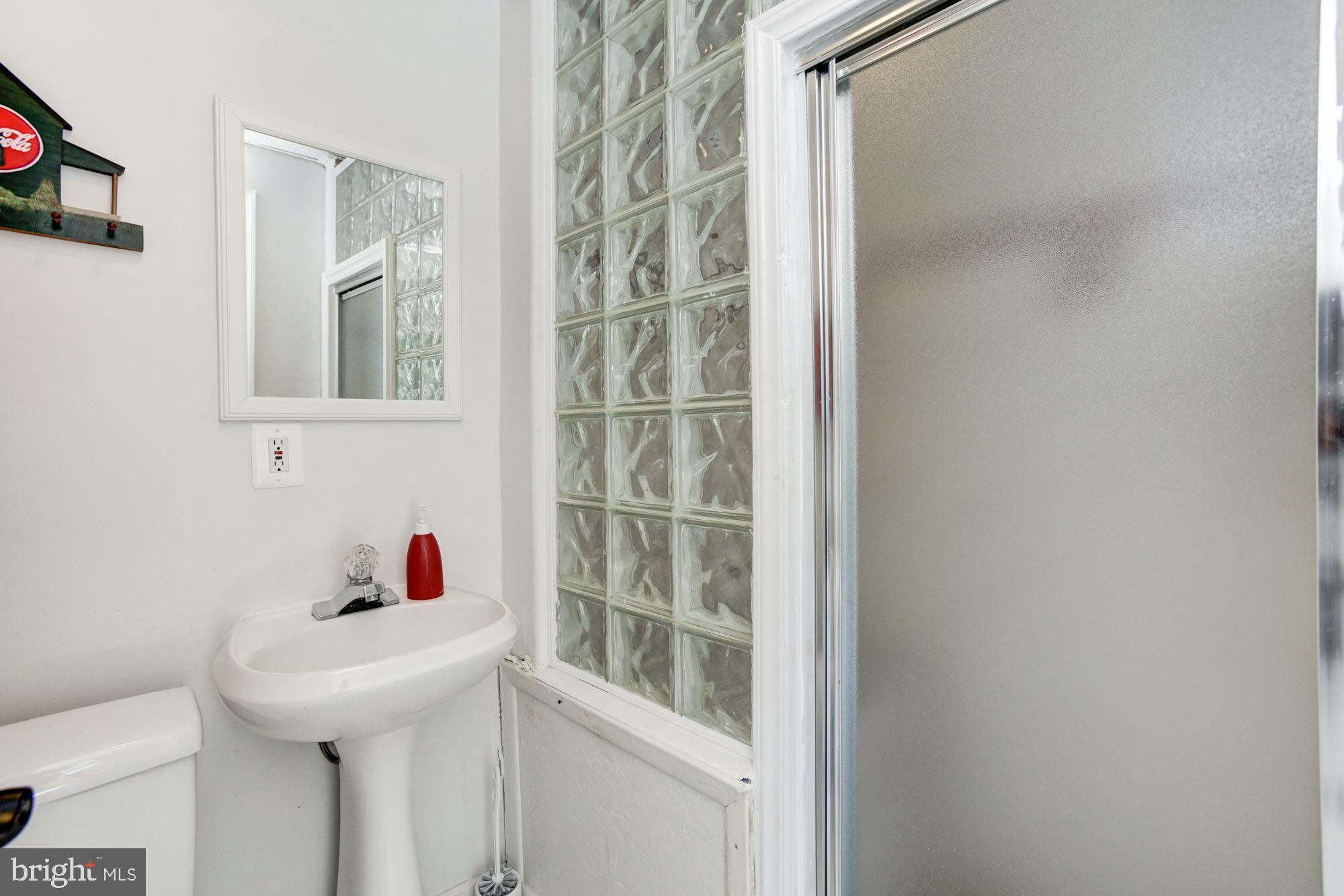 KALMIA FARMS - Residential