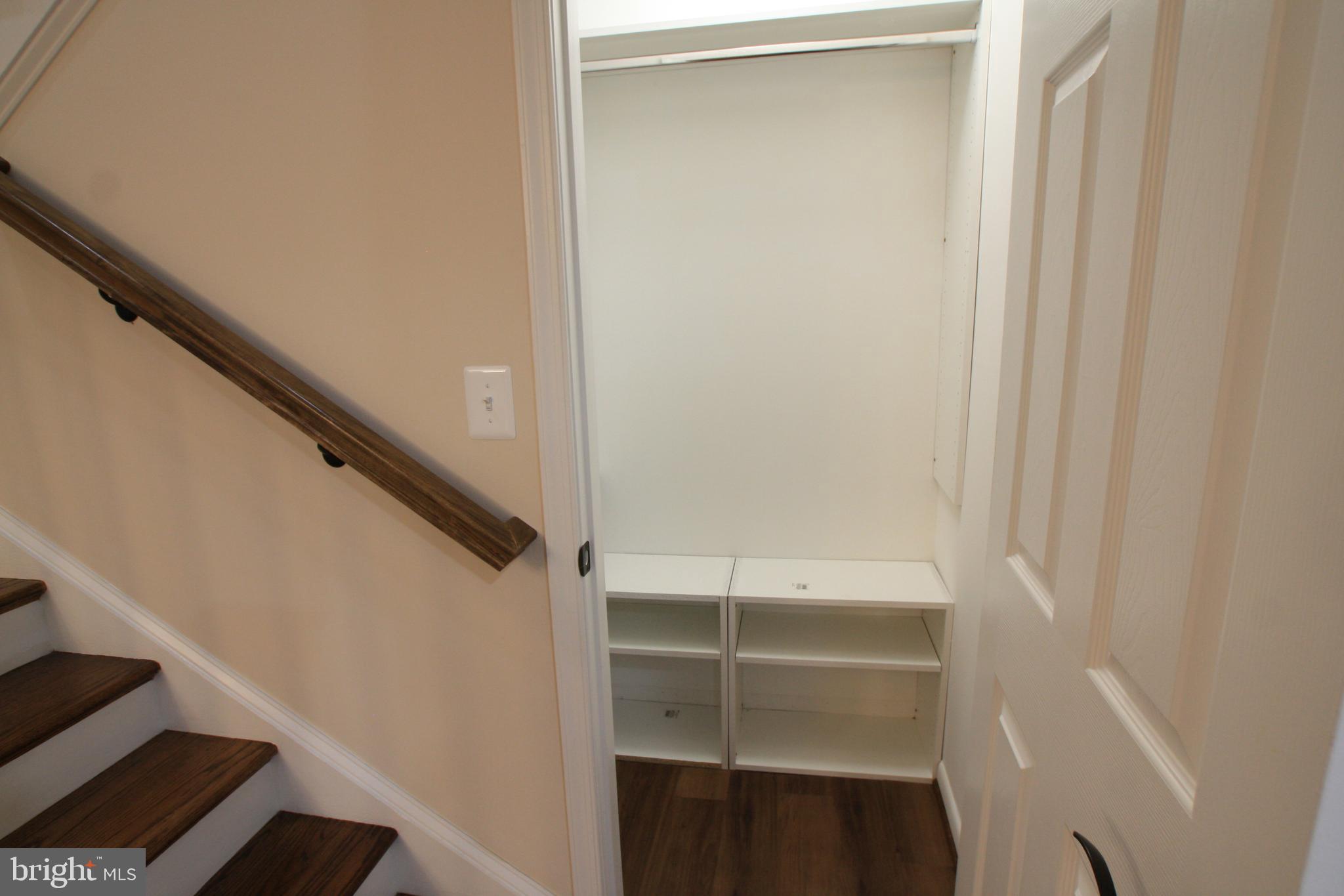 LEISURE WORLD - Residential