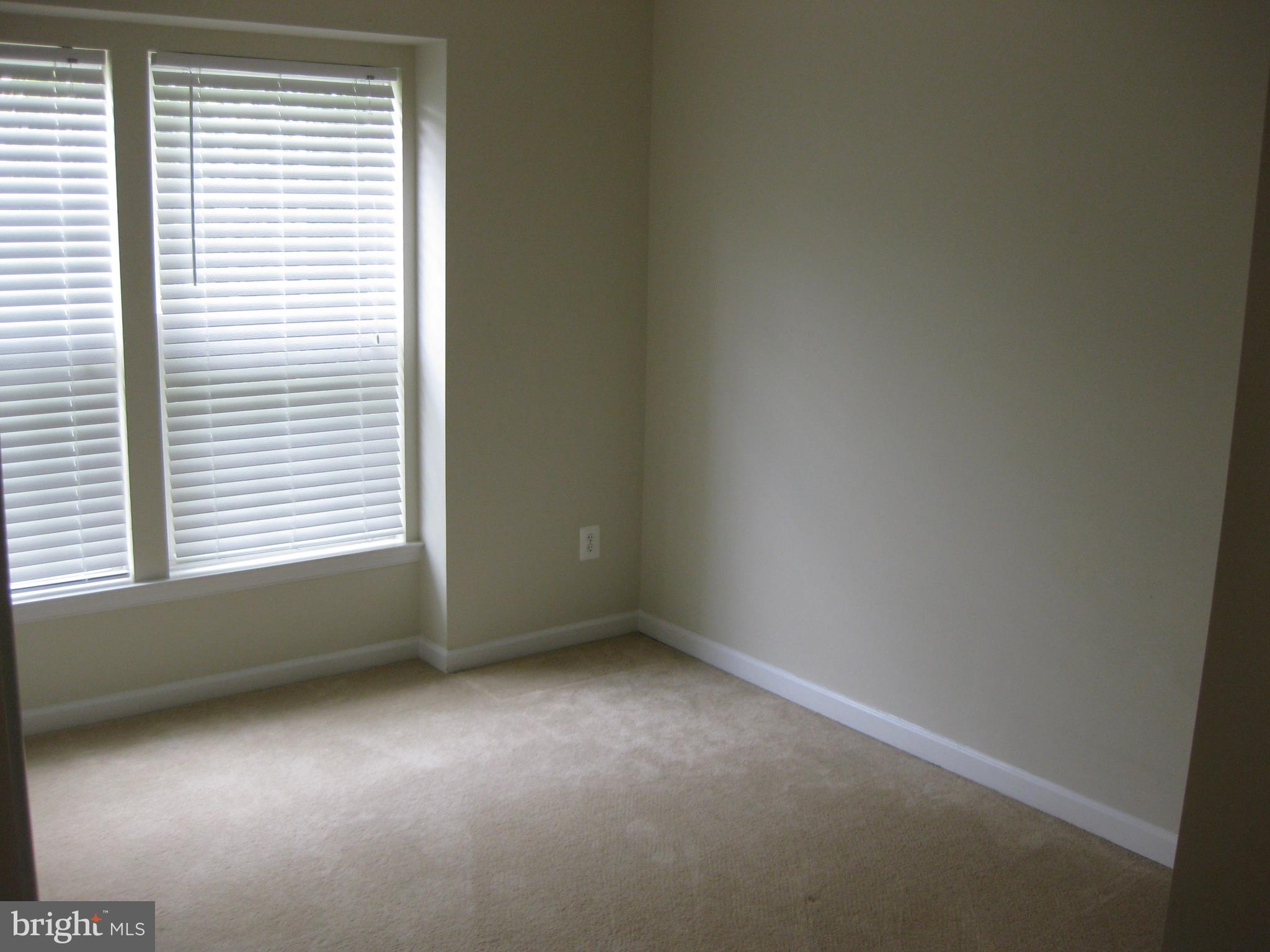 LAKELAND PLACE - Residential