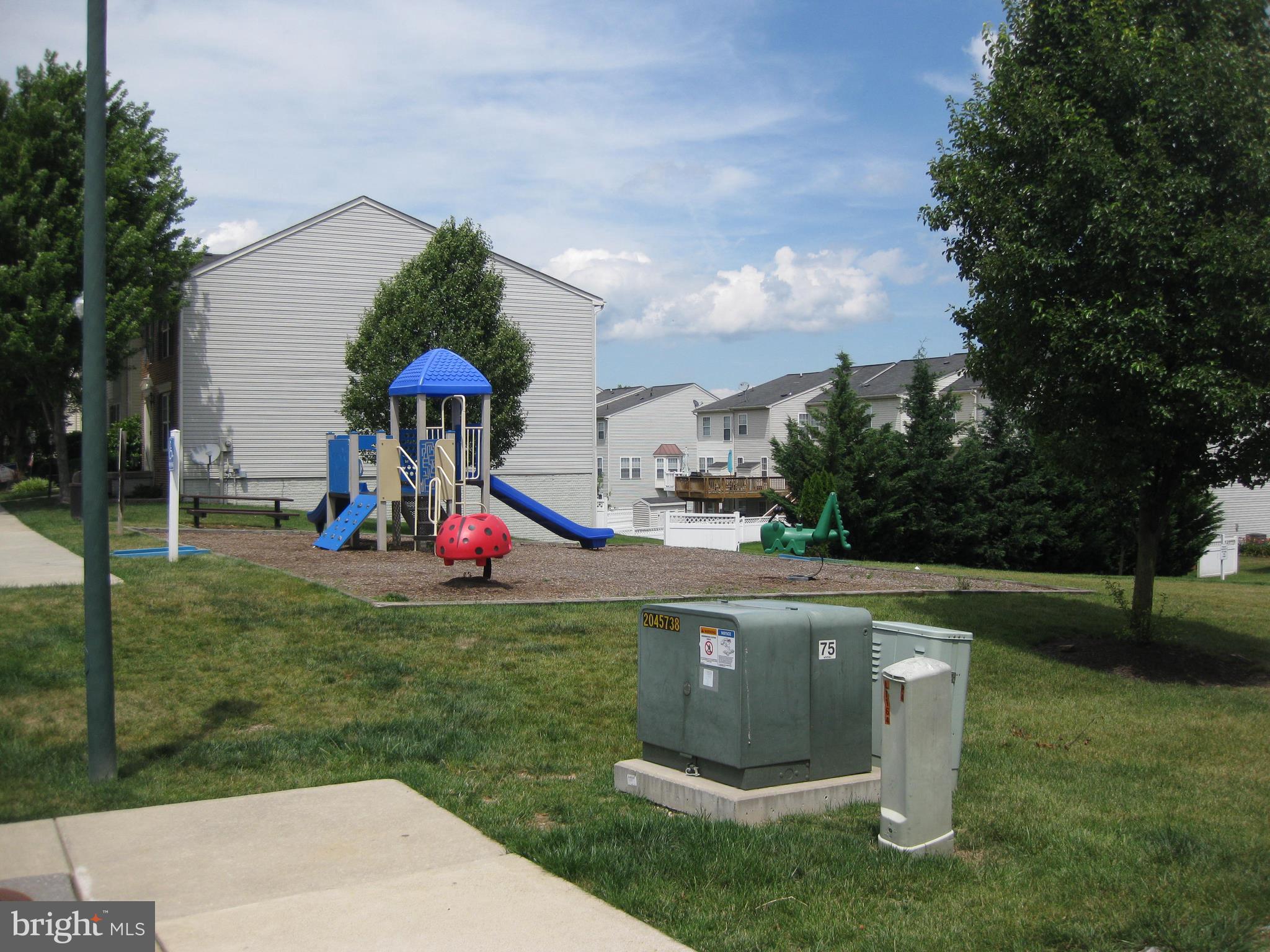 LAKELAND PLACE - Residential