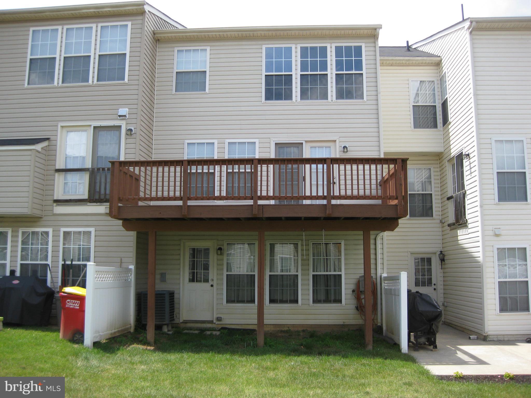 LAKELAND PLACE - Residential