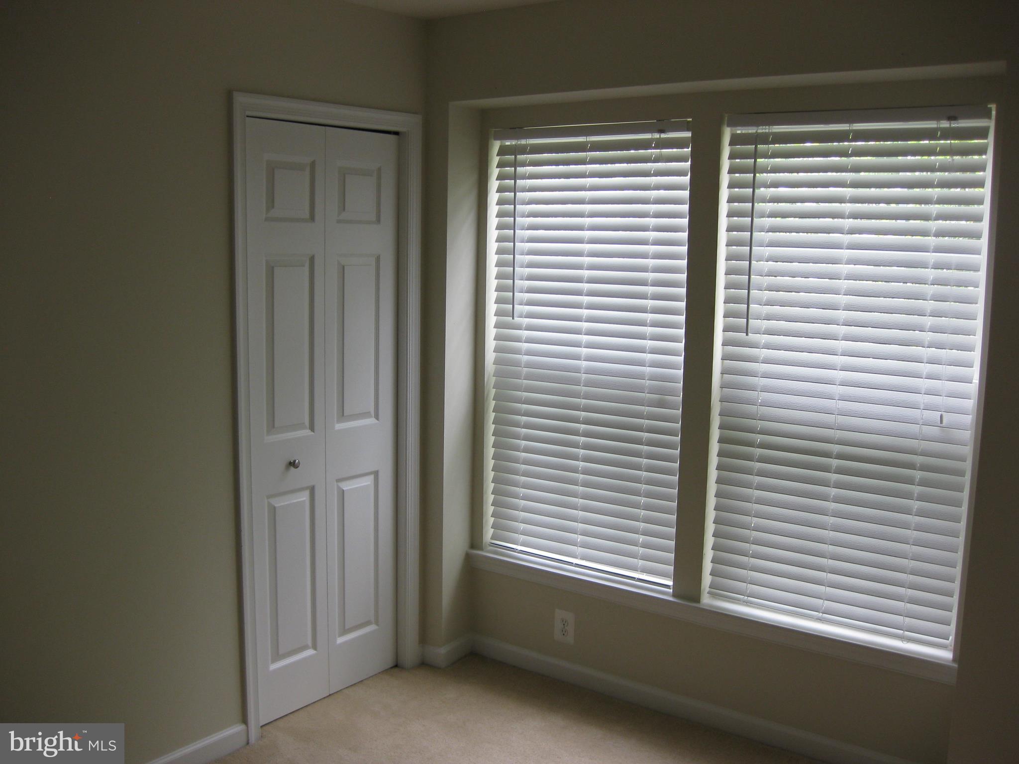 LAKELAND PLACE - Residential