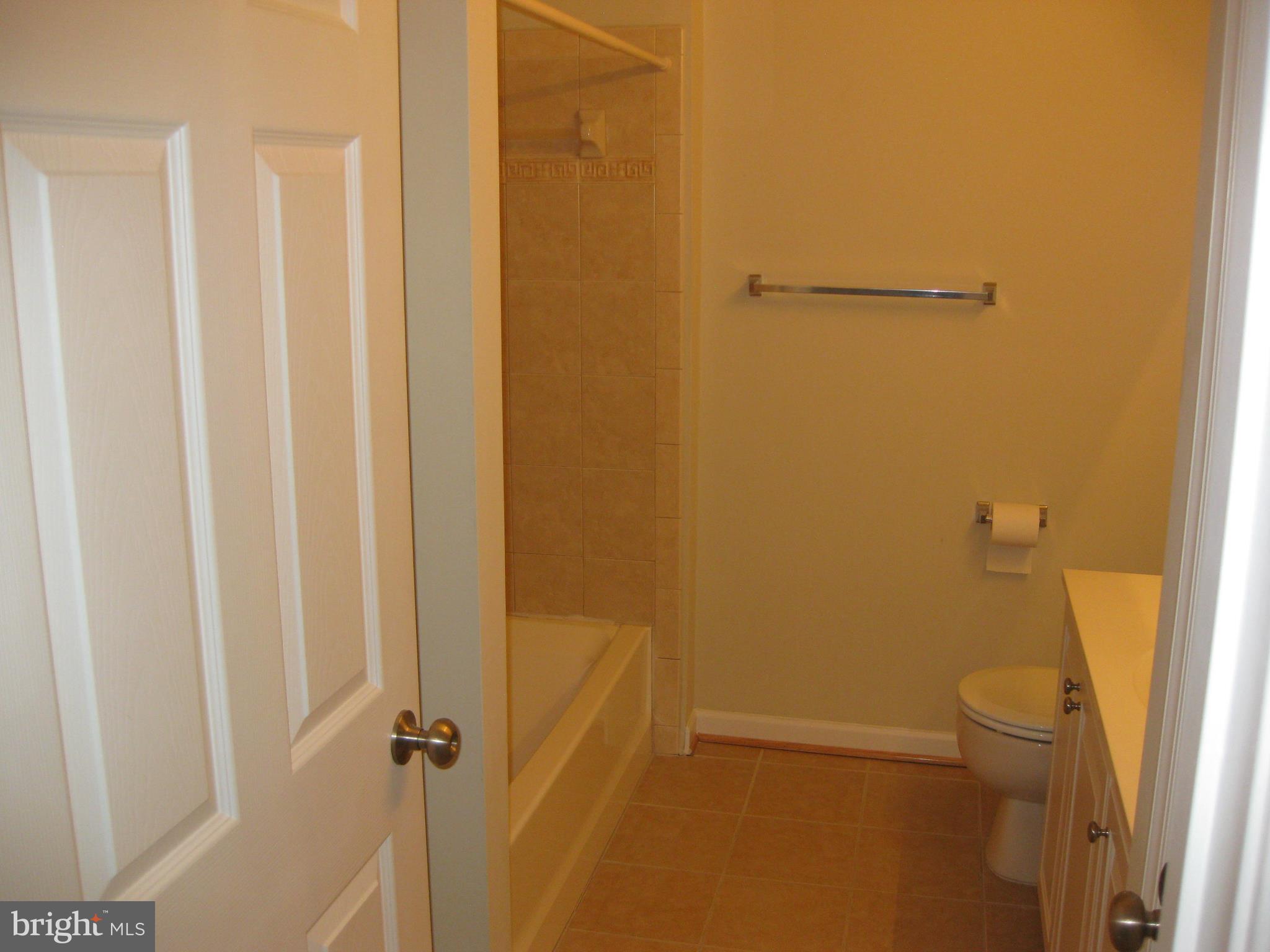 LAKELAND PLACE - Residential