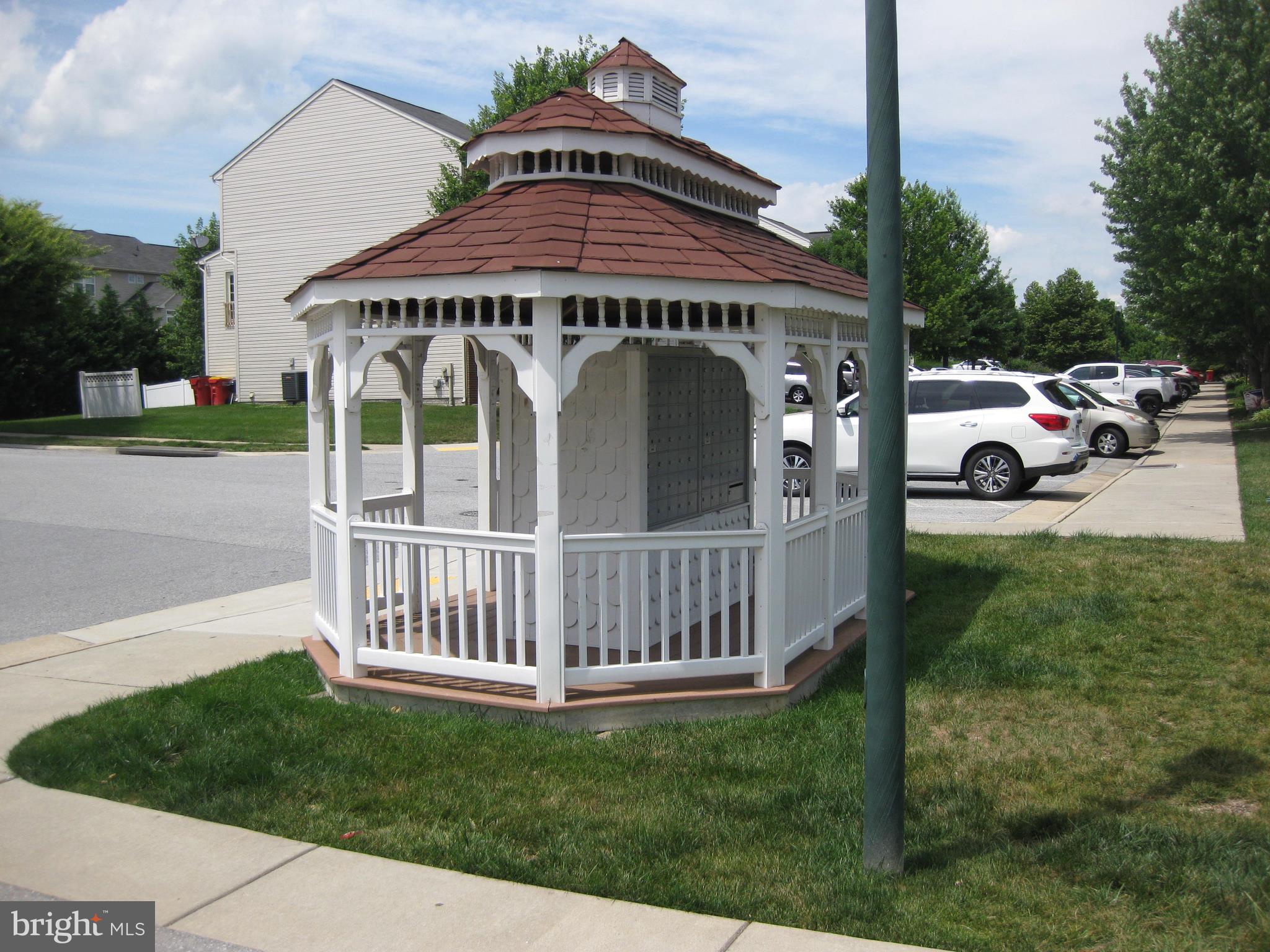 LAKELAND PLACE - Residential