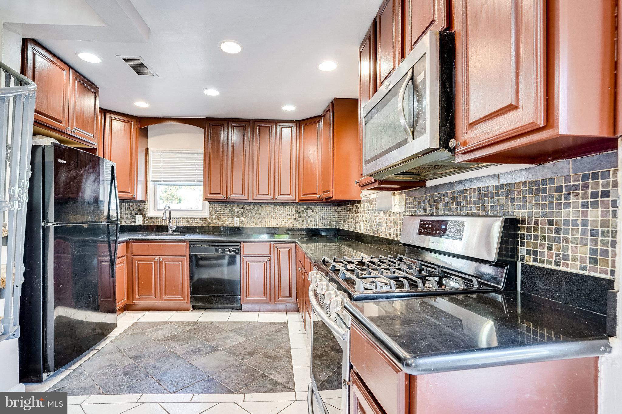 MANASSAS PARK - Residential