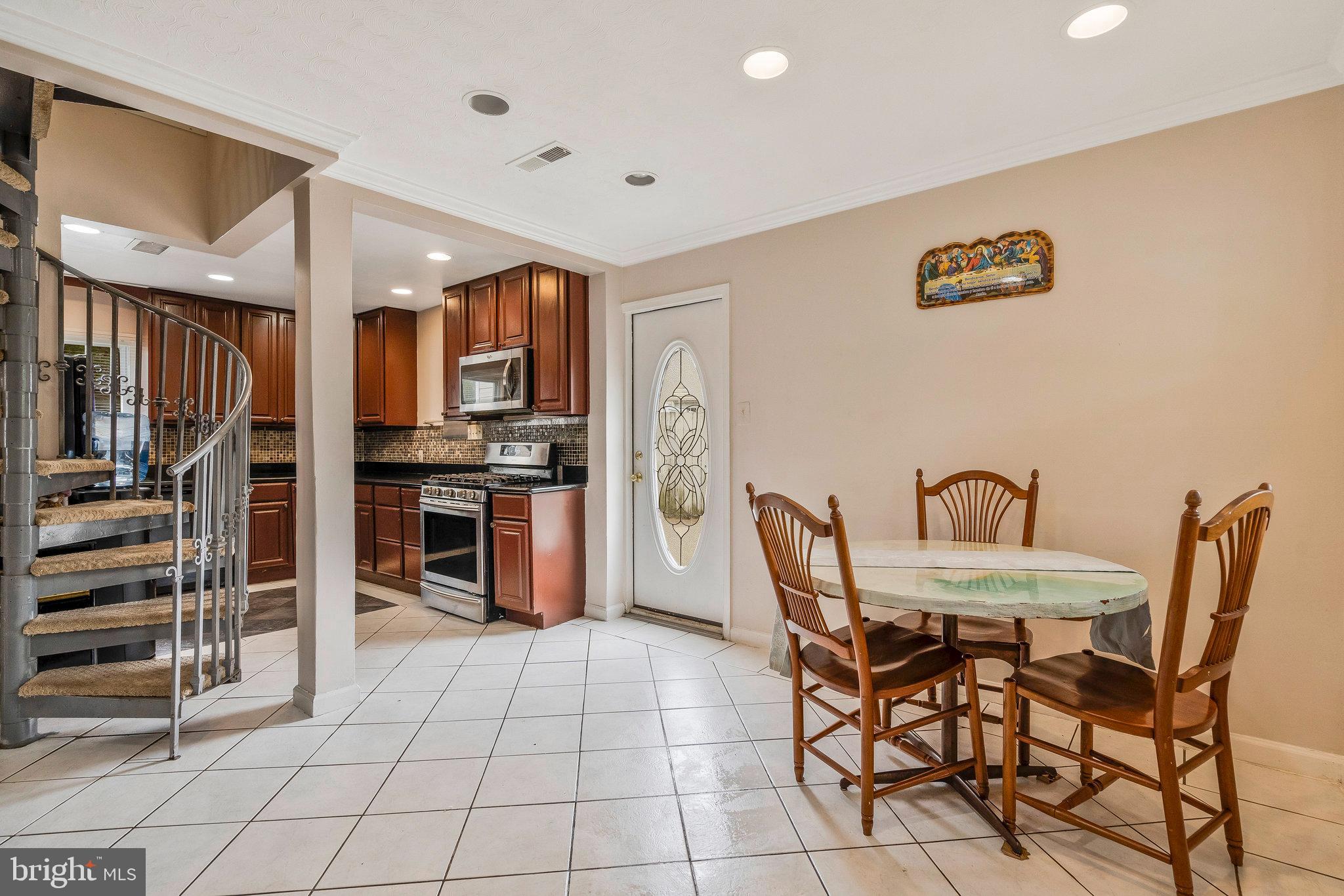 MANASSAS PARK - Residential