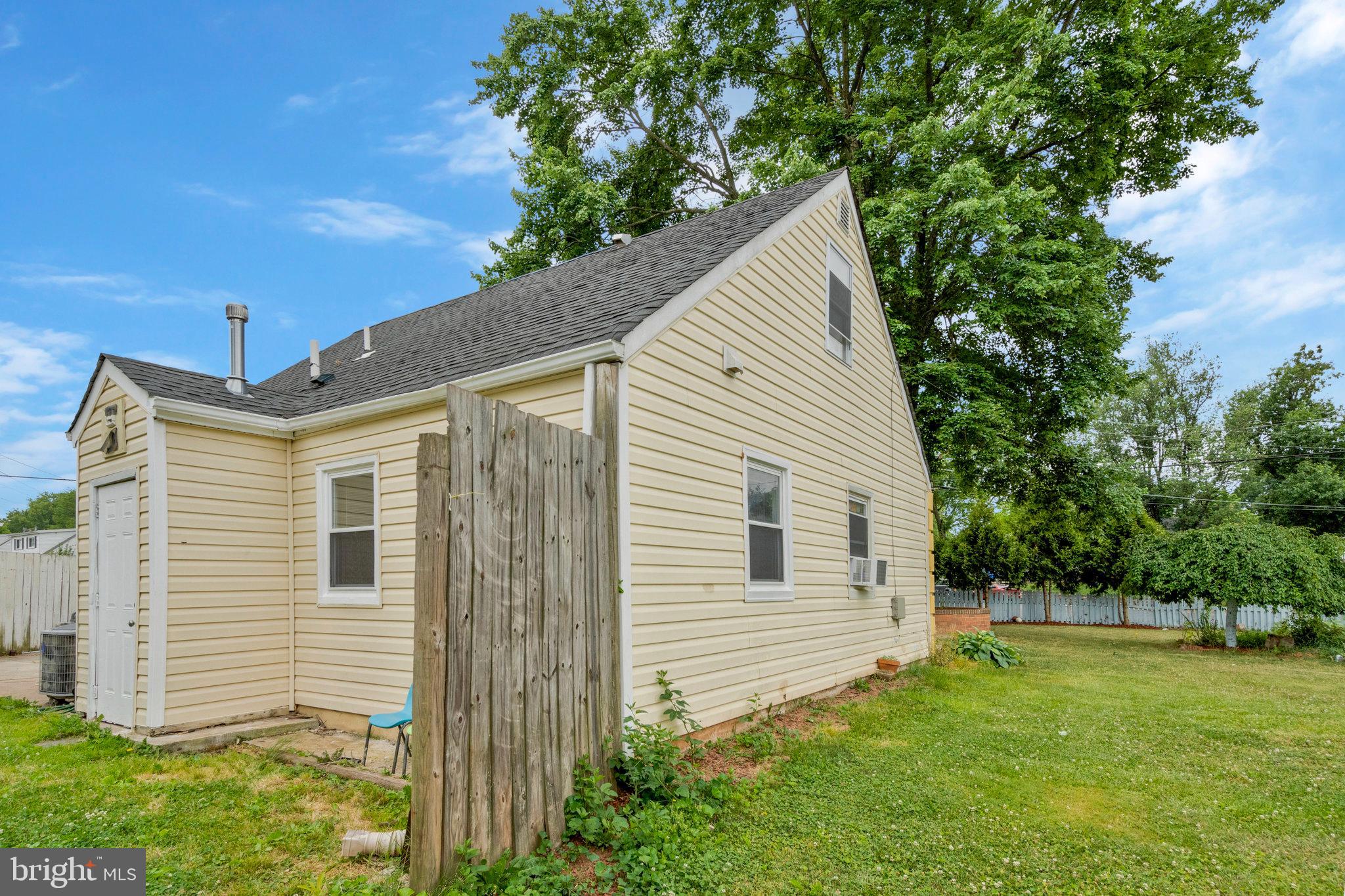 MANASSAS PARK - Residential