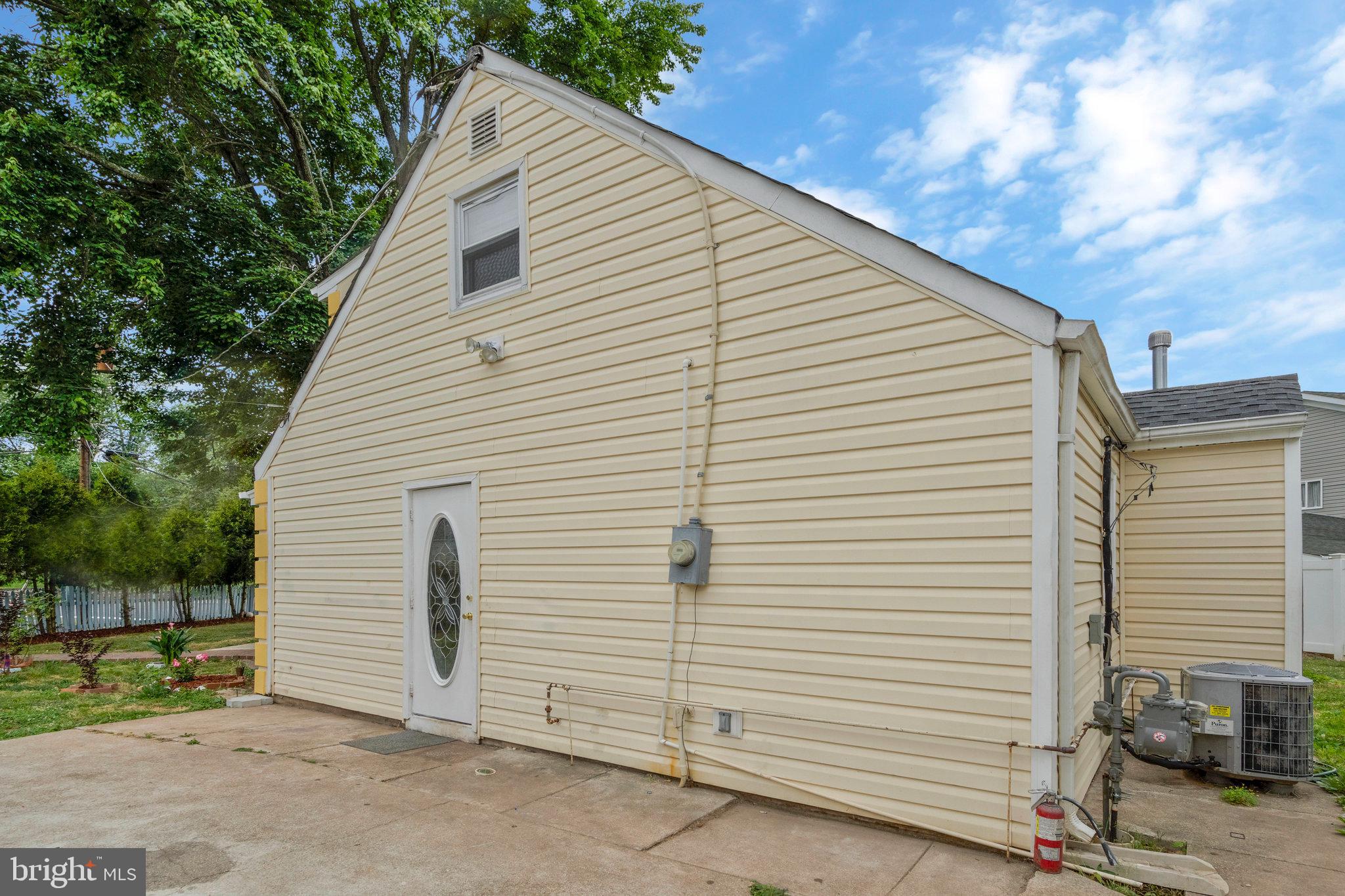 MANASSAS PARK - Residential