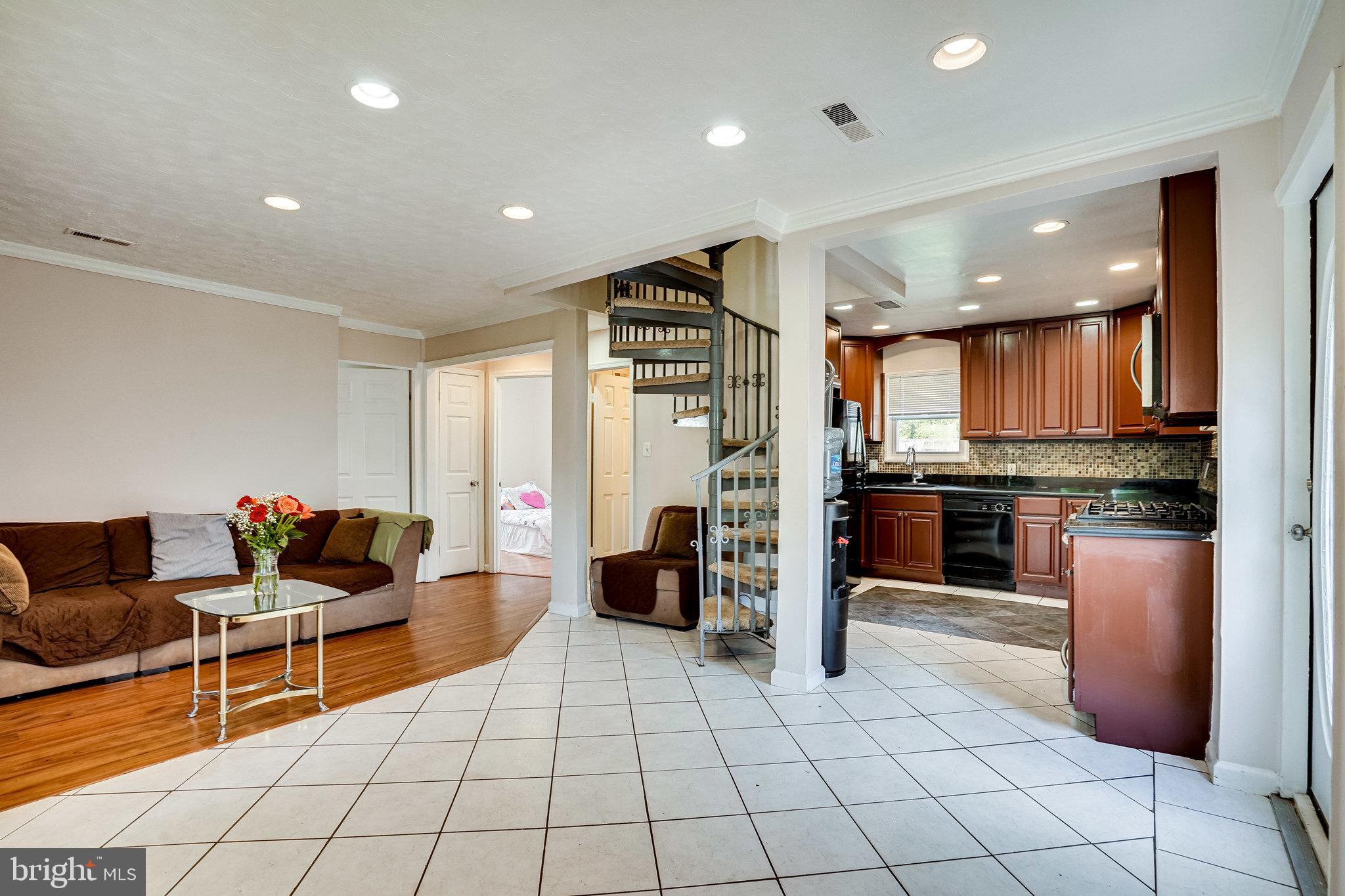 MANASSAS PARK - Residential