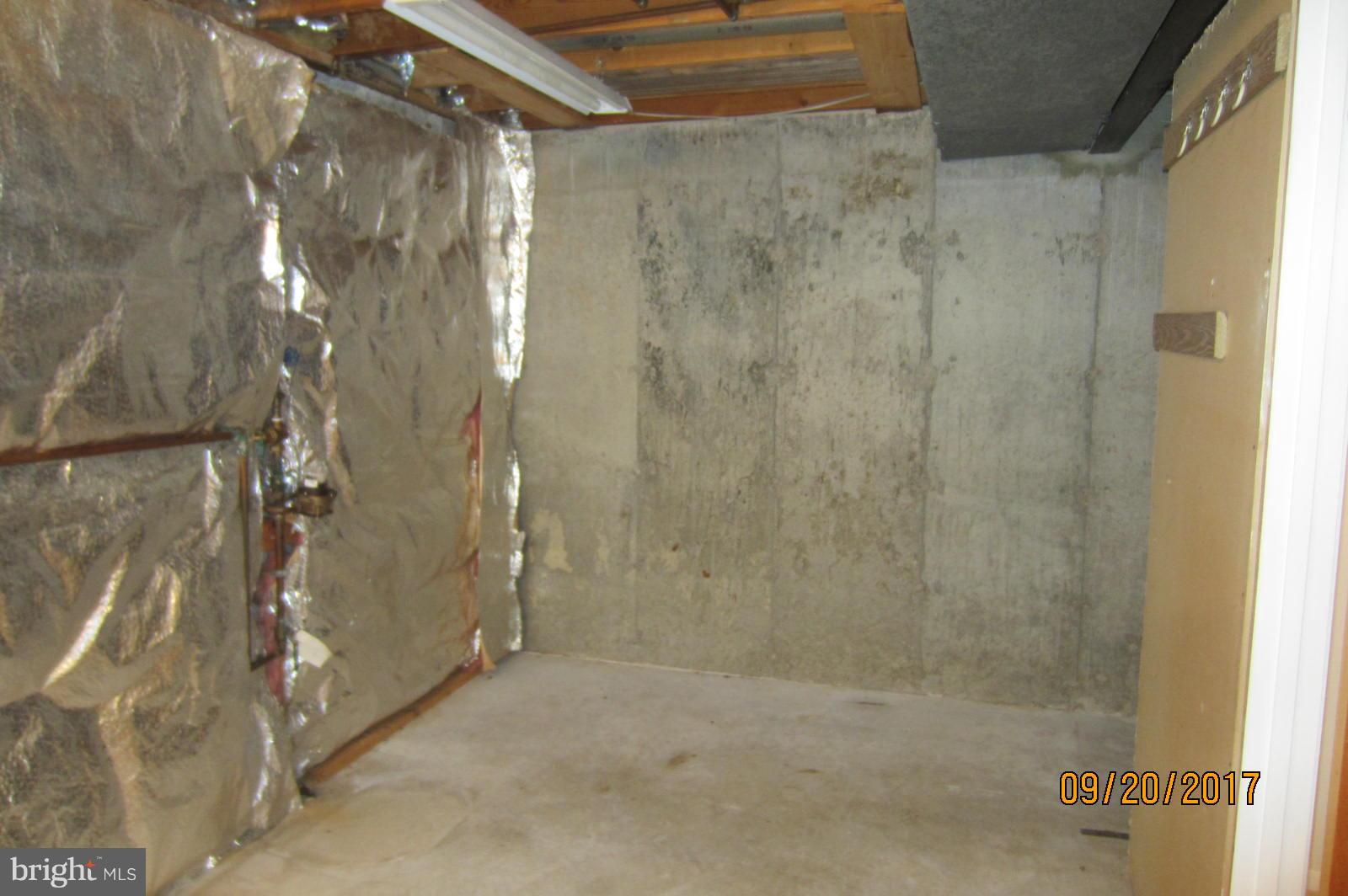 BURKE VILLAGE - Residential Lease