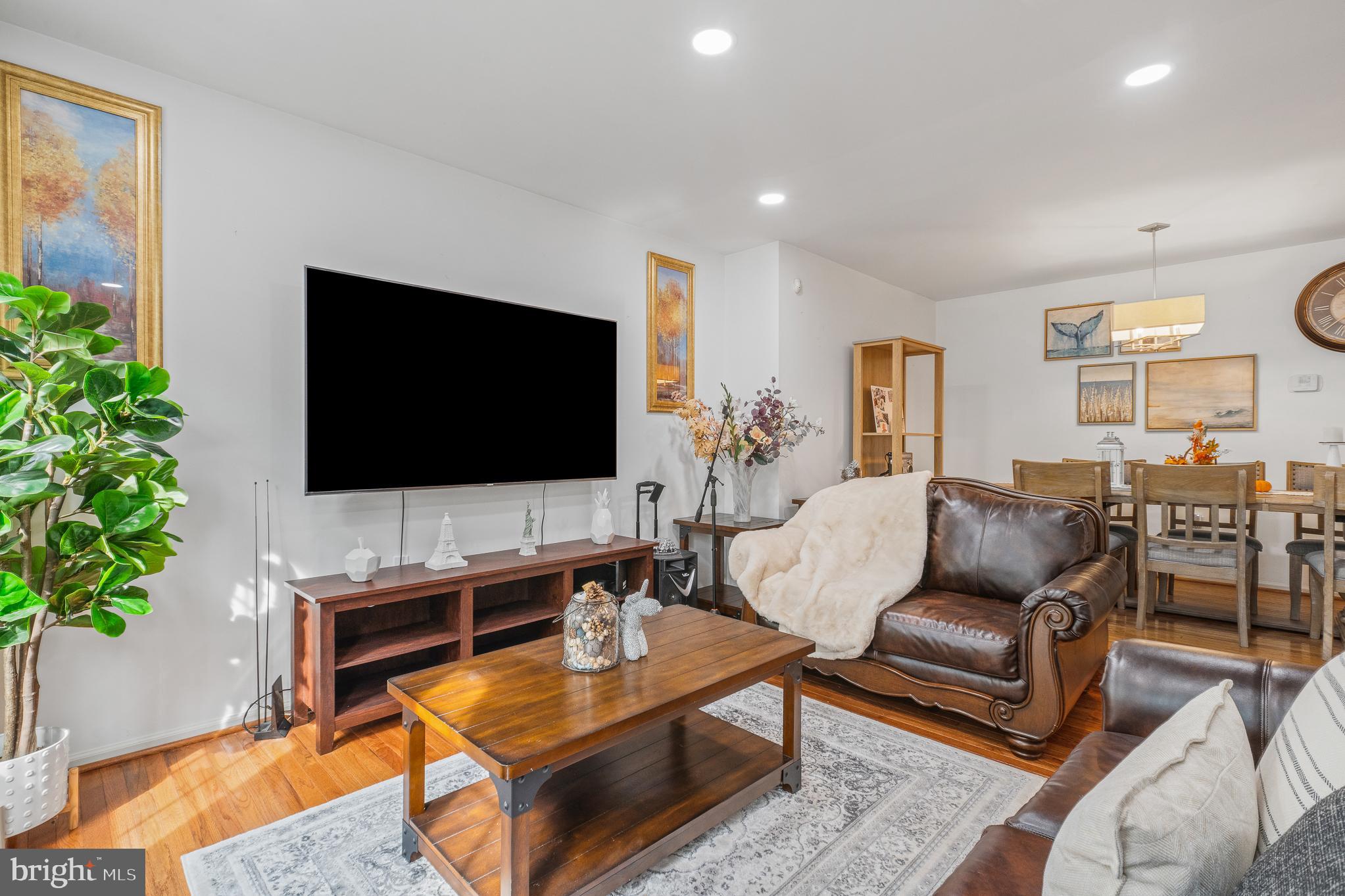 GERMANTOWN VIEW - Residential