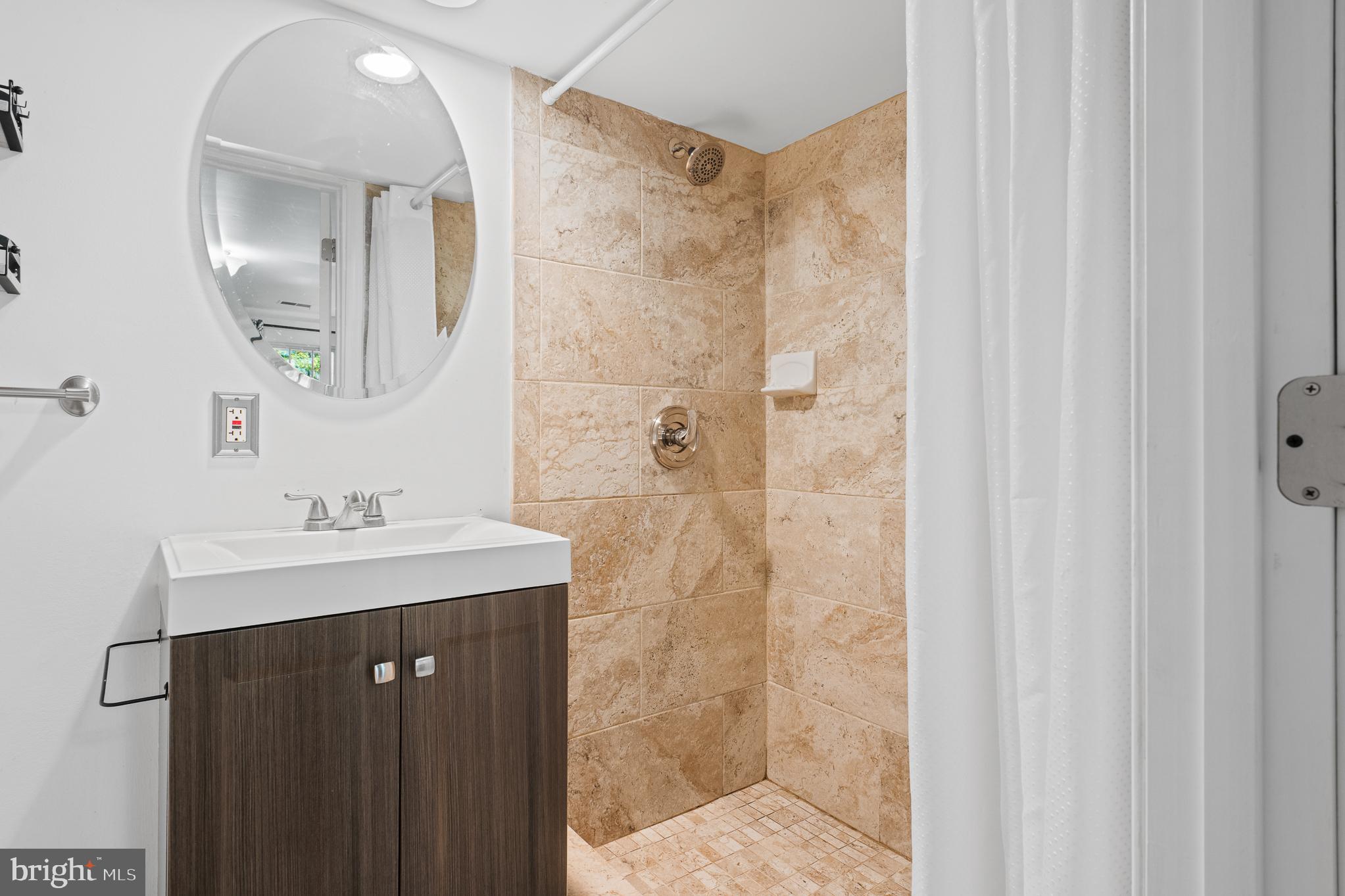 GERMANTOWN VIEW - Residential