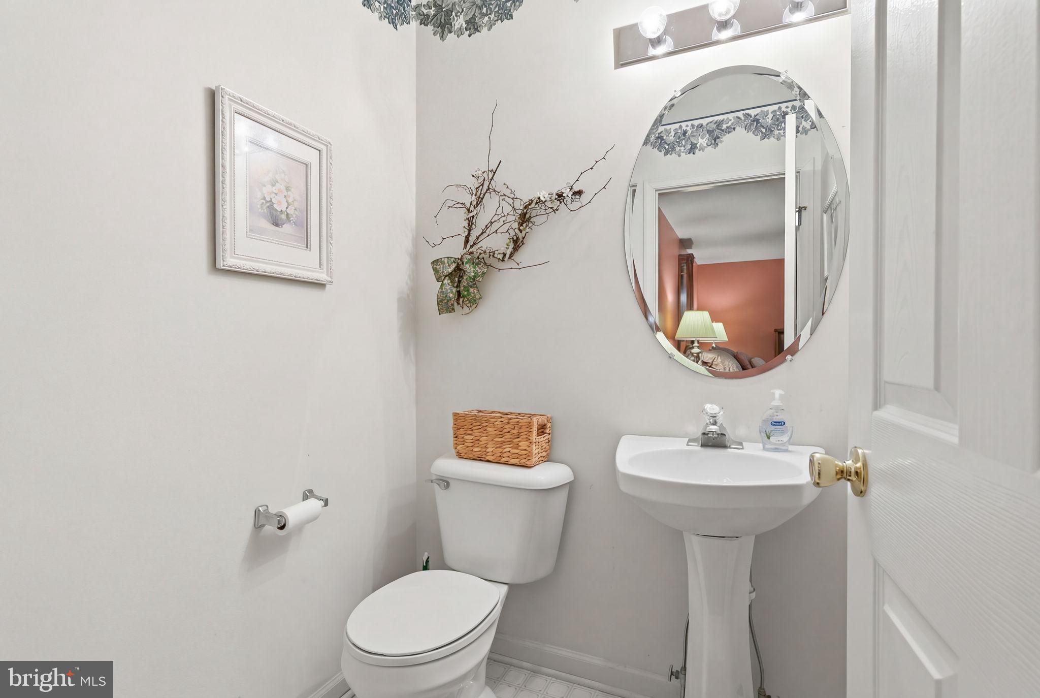 YORKTOWN - Residential