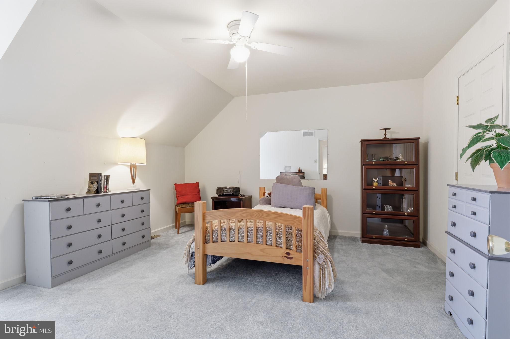 YORKTOWN - Residential