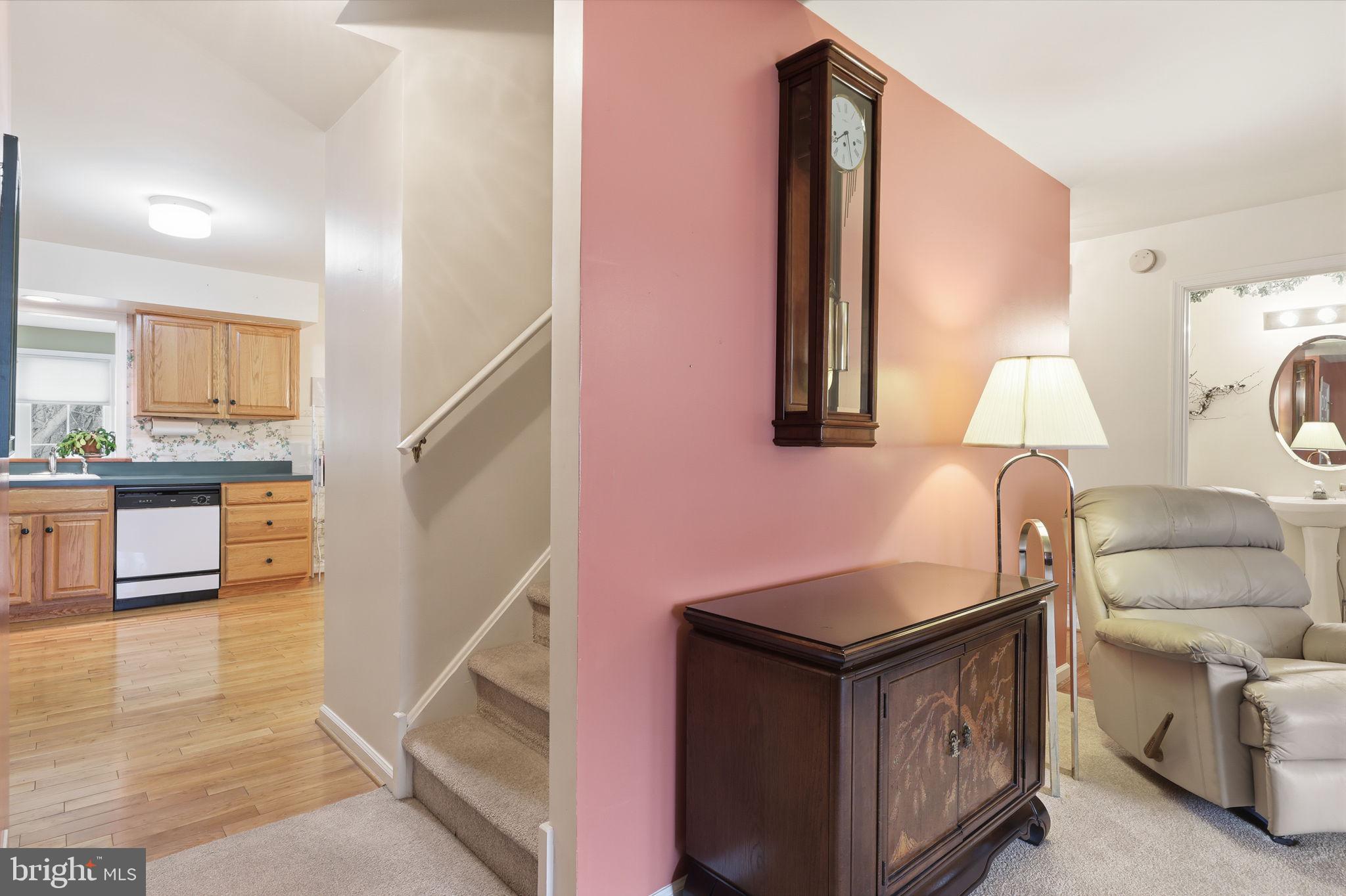 YORKTOWN - Residential