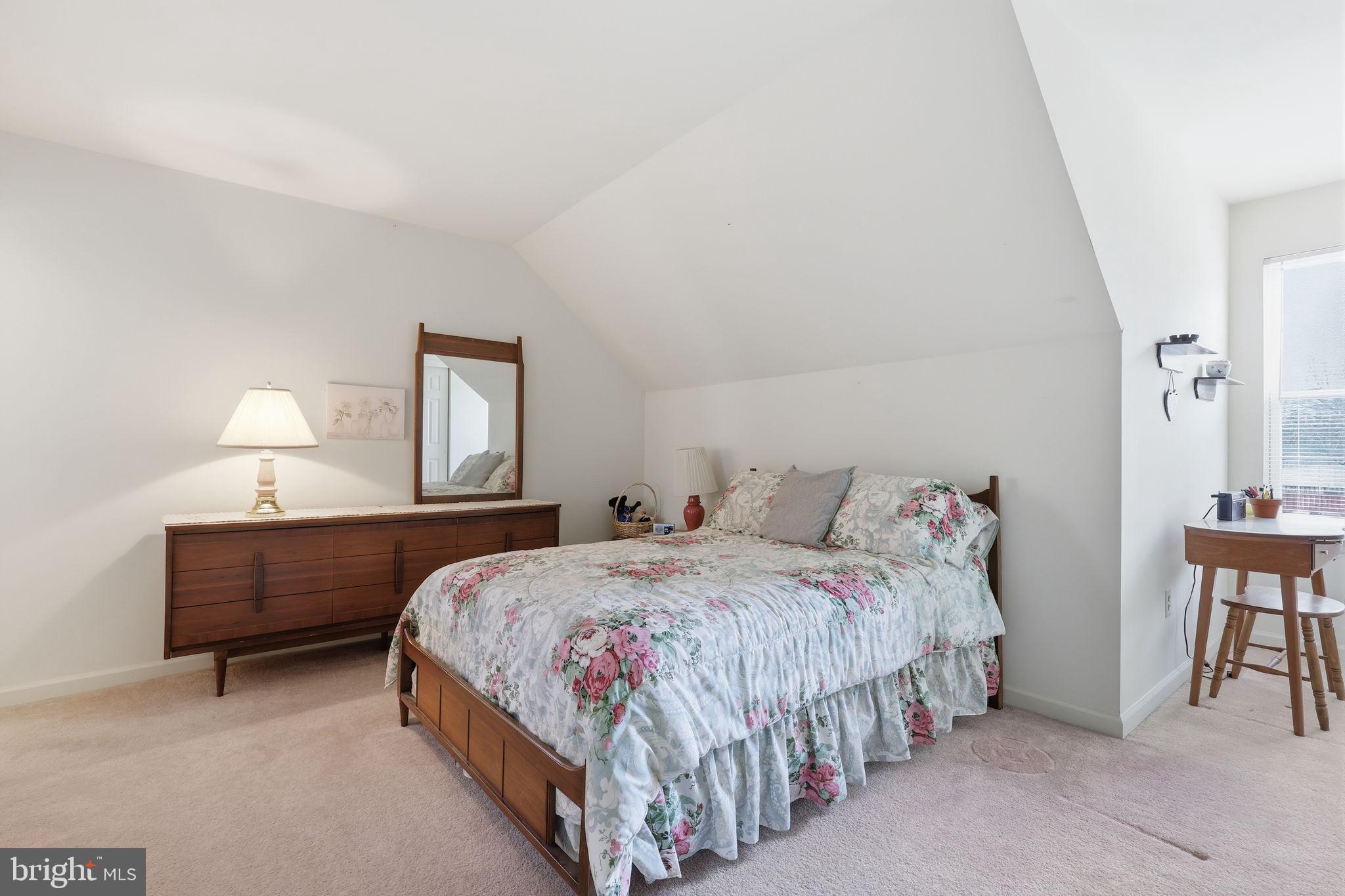 YORKTOWN - Residential