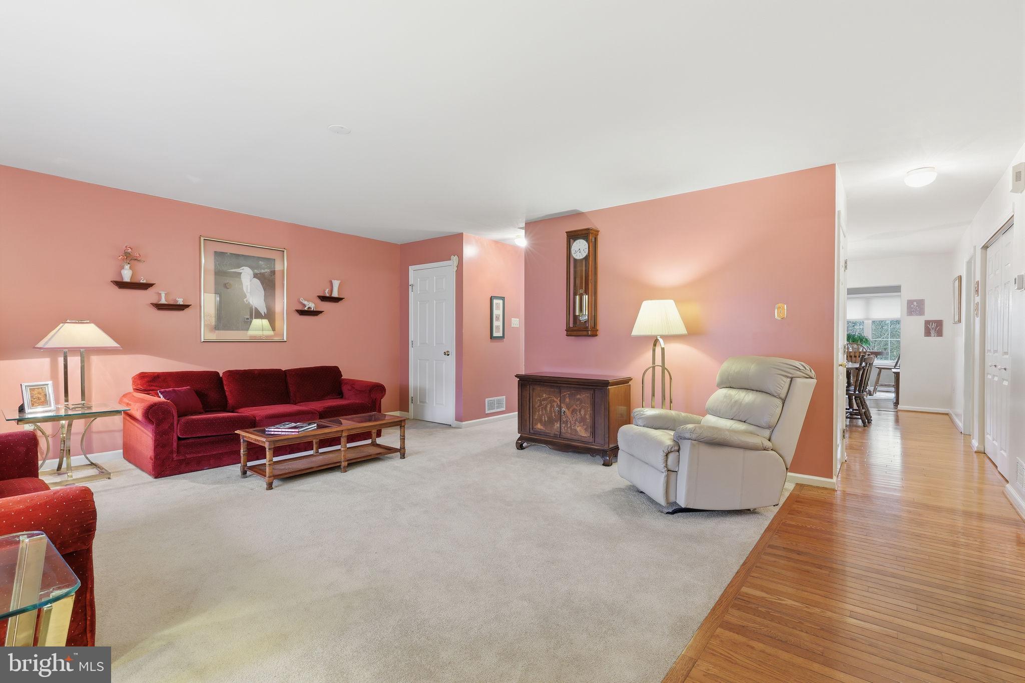 YORKTOWN - Residential