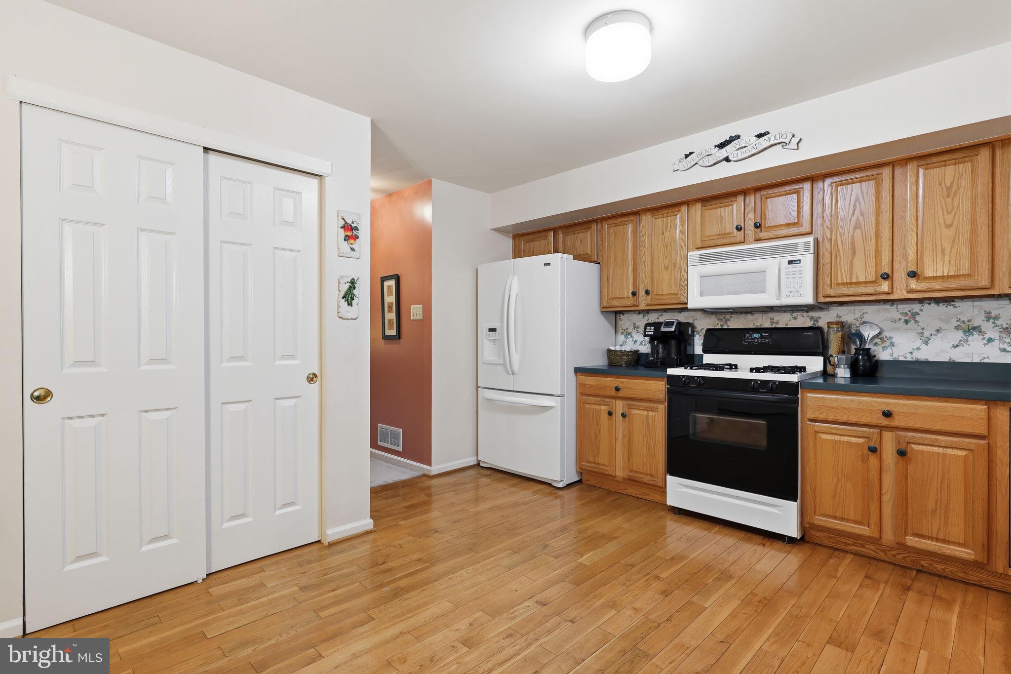 YORKTOWN - Residential