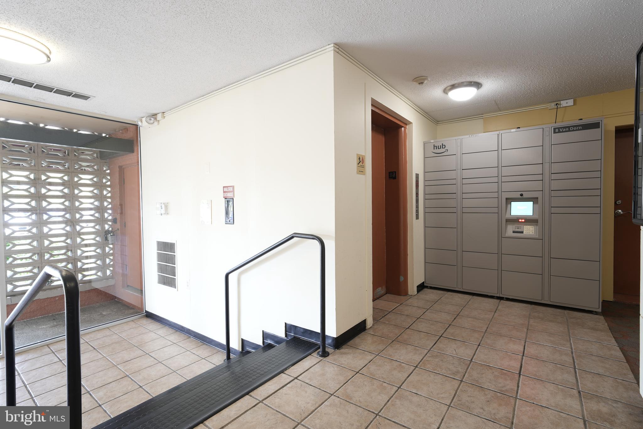 EOS TWENTY-ONE - Residential