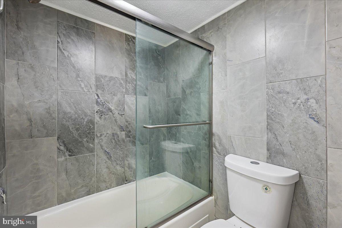 EOS TWENTY-ONE - Residential