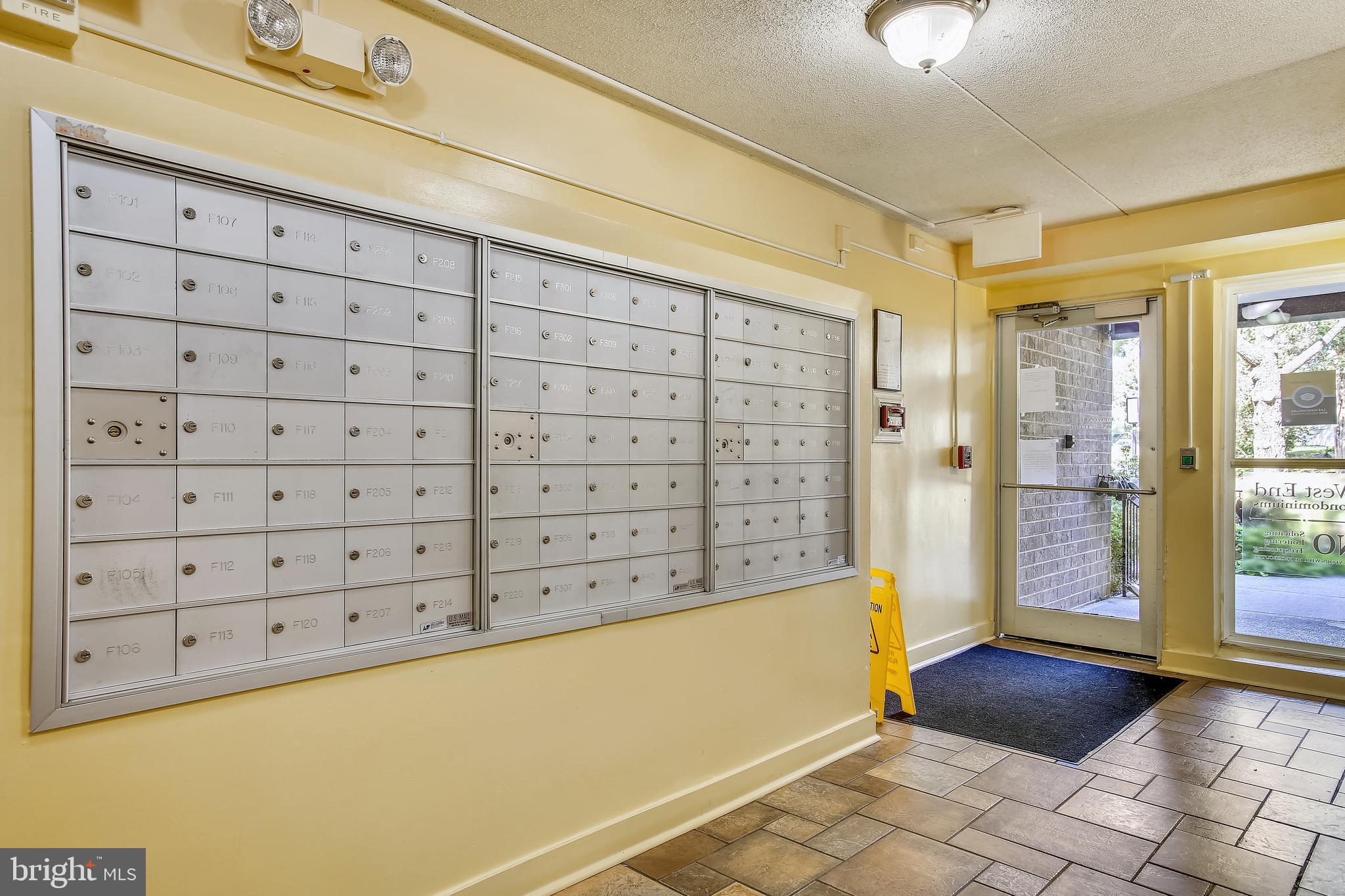 EOS TWENTY-ONE - Residential