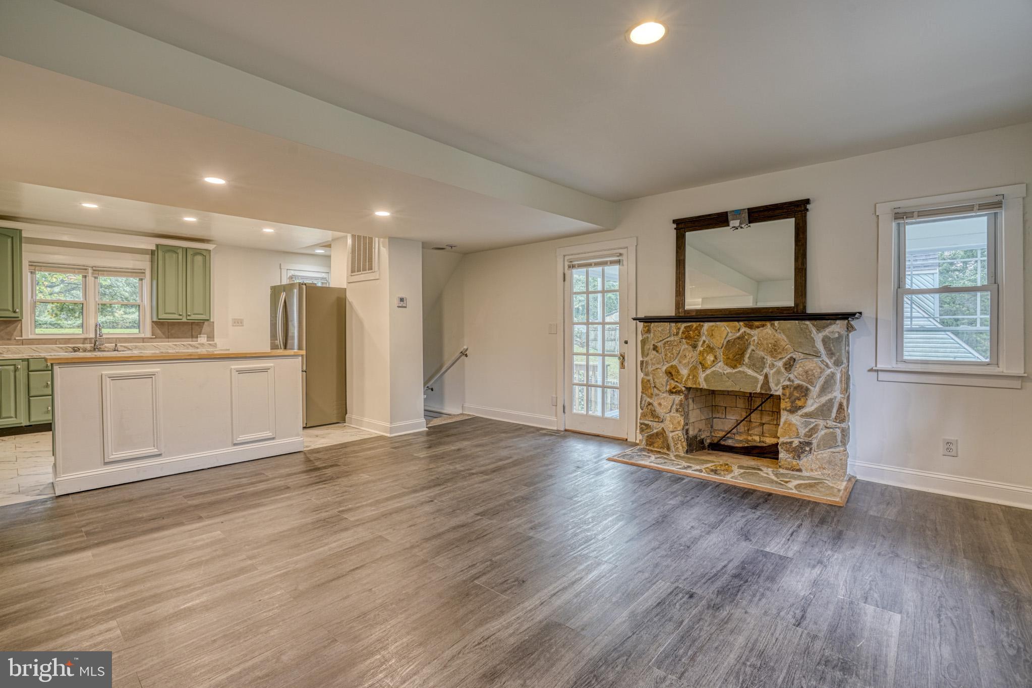 WEST ANNAPOLIS - Residential