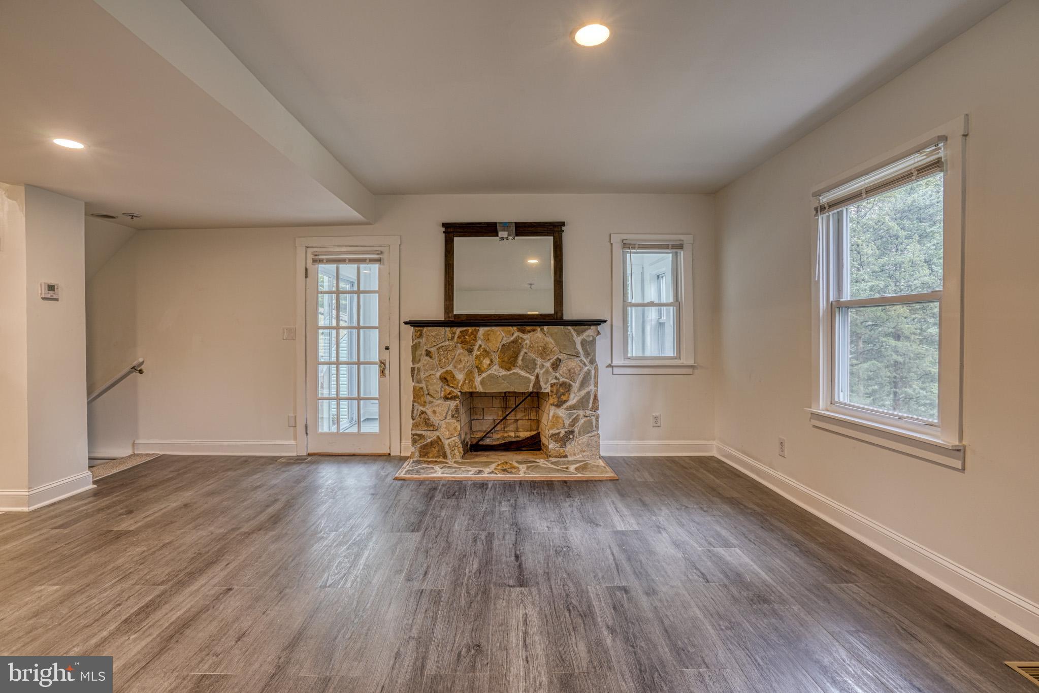 WEST ANNAPOLIS - Residential