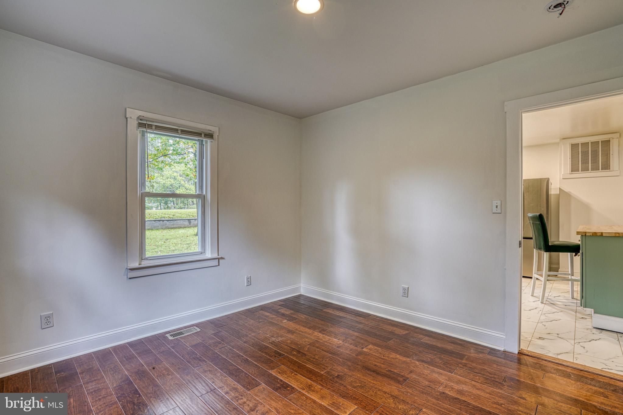 WEST ANNAPOLIS - Residential